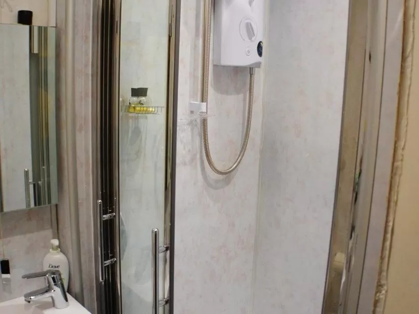 Bathroom in Church Villa B & B