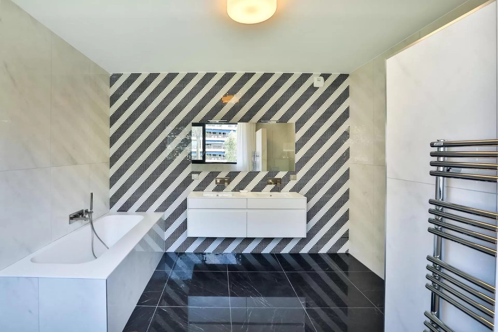 Bathroom in Residenza Leca Colonna