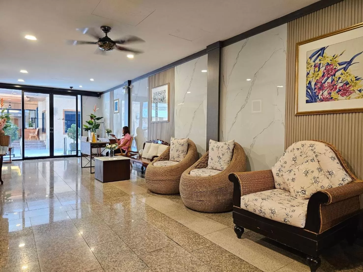 Lobby/Reception in Dynasty Inn