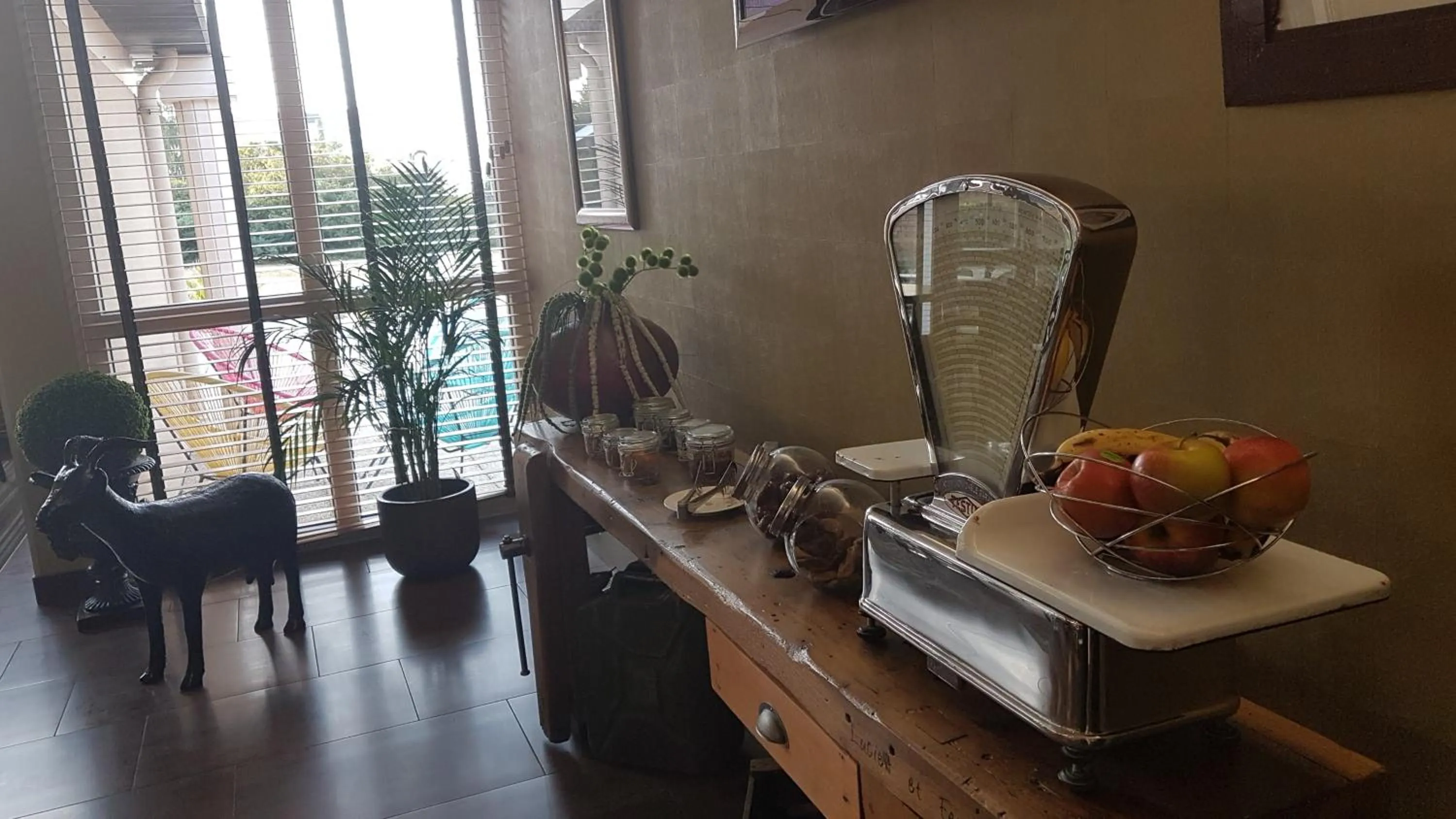 Decorative detail in Contact Hotel Atoll