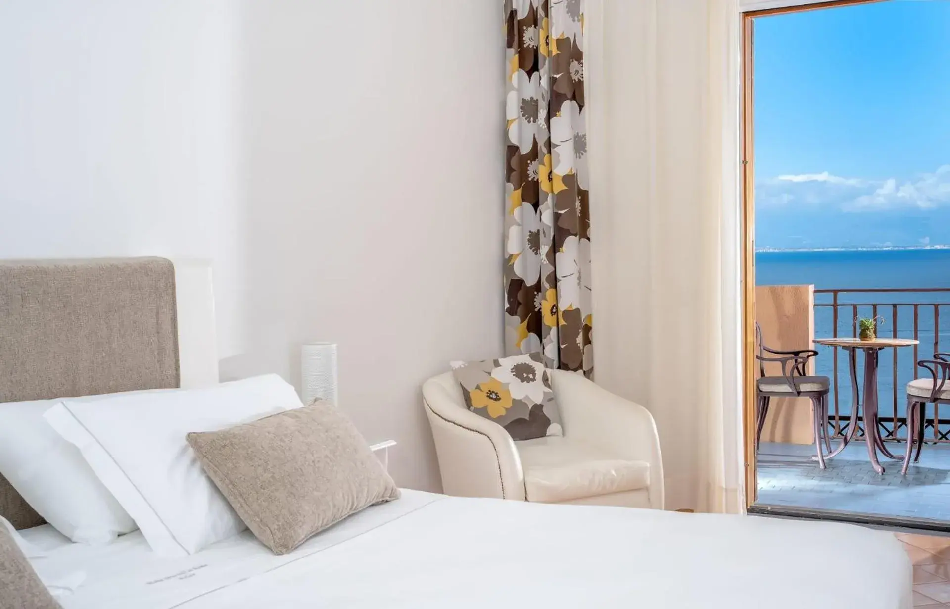 Superior Room with Balcony and Sea View in Hotel Belair Superior Room with Balcony and Sea View in Hotel Belair