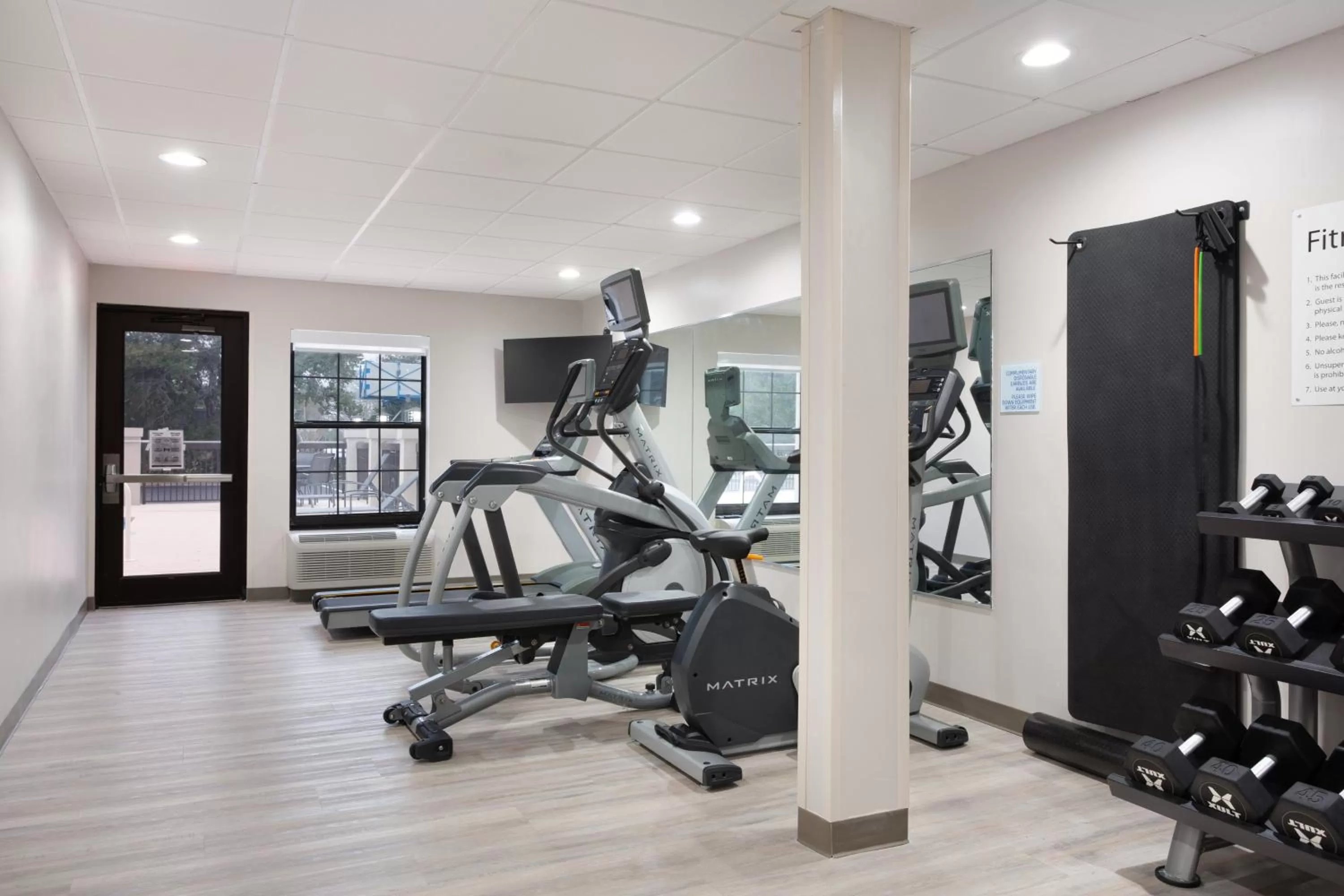 Spa and wellness centre/facilities in Holiday Inn Express & Suites - Morehead City by IHG