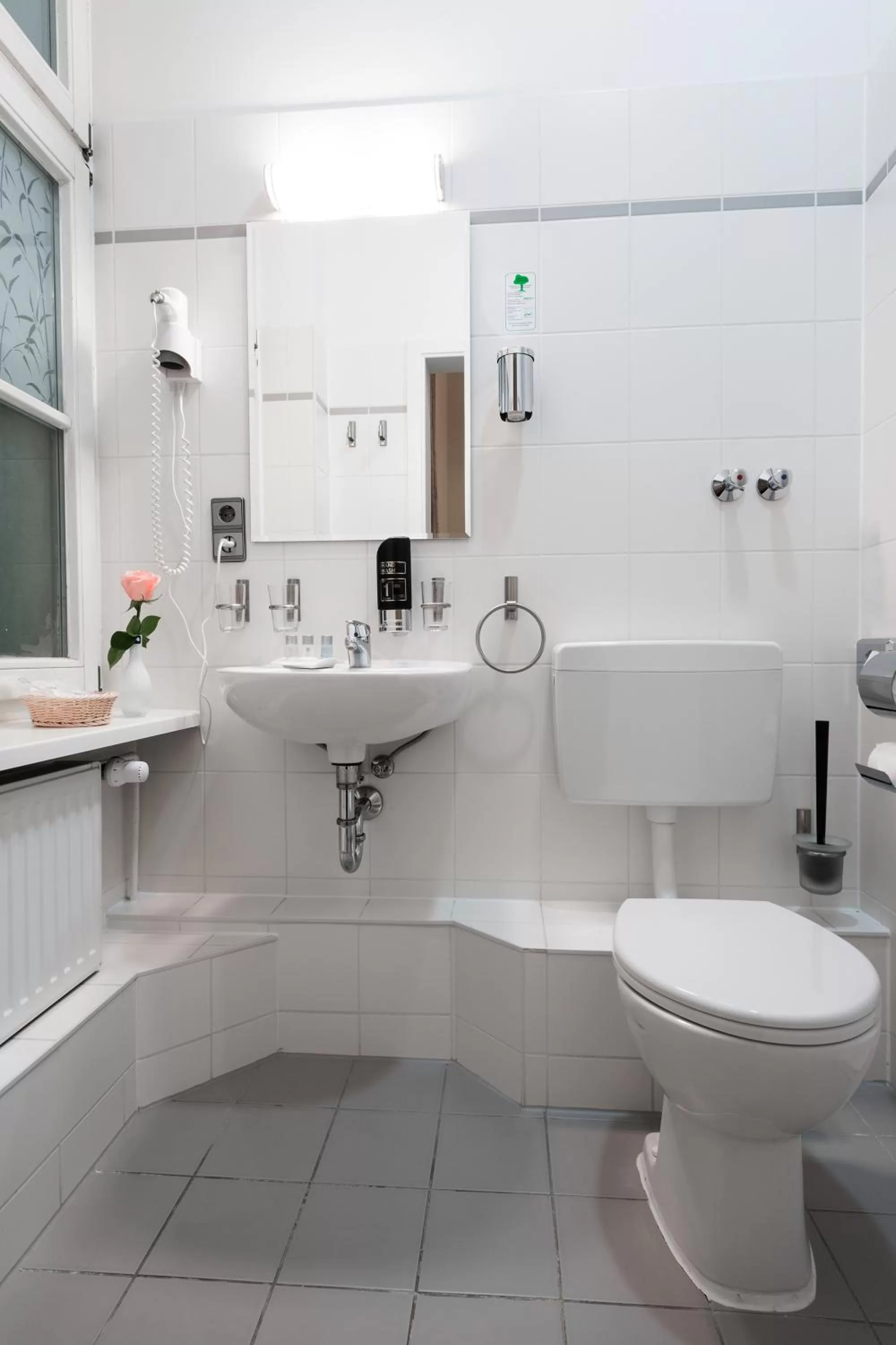 Bathroom in Upper Room Hotel Kurfürstendamm