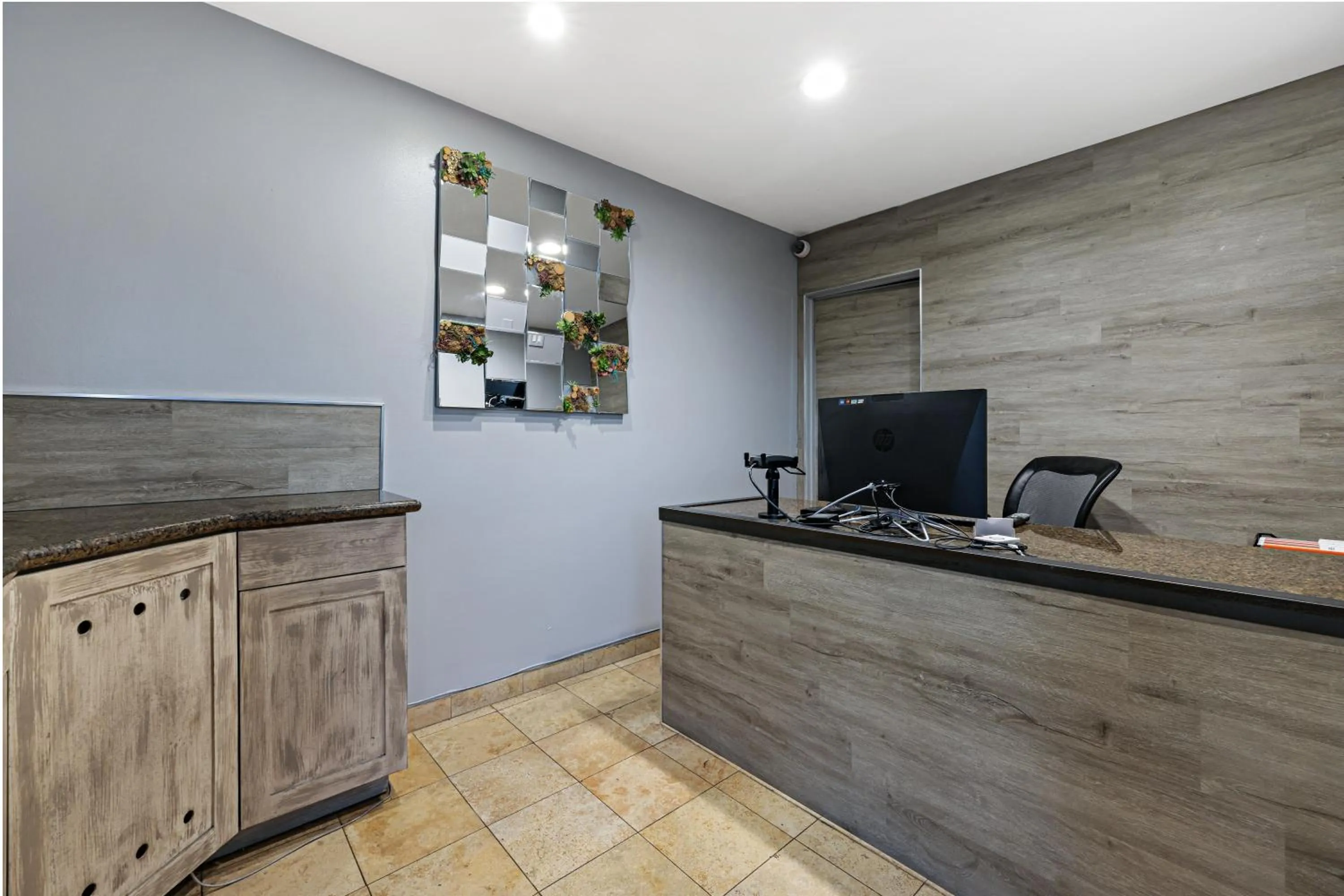 Lobby or reception in Hotel Point Loma