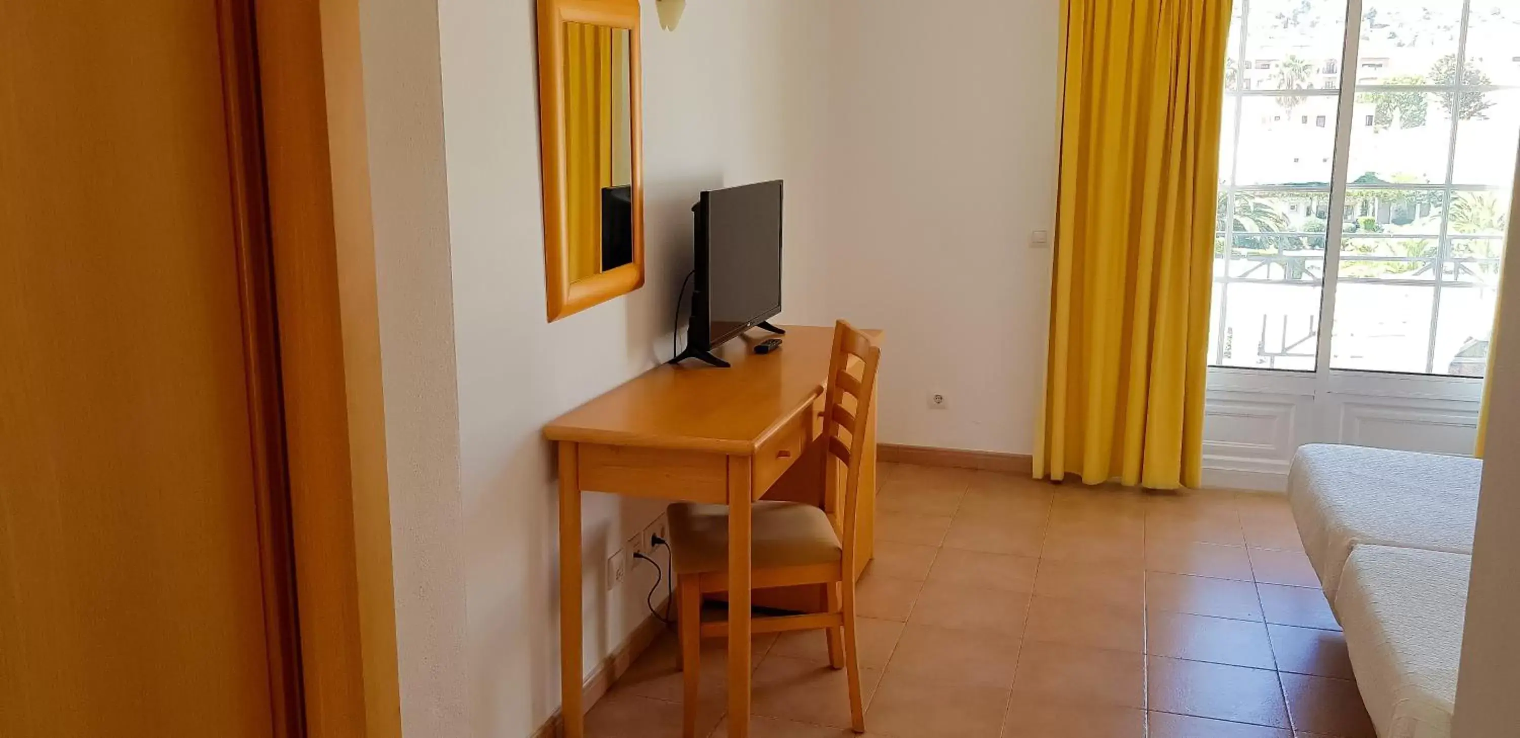 Superior Double Room - single occupancy in Club House CVL Superior Double Room - single occupancy in Club House CVL