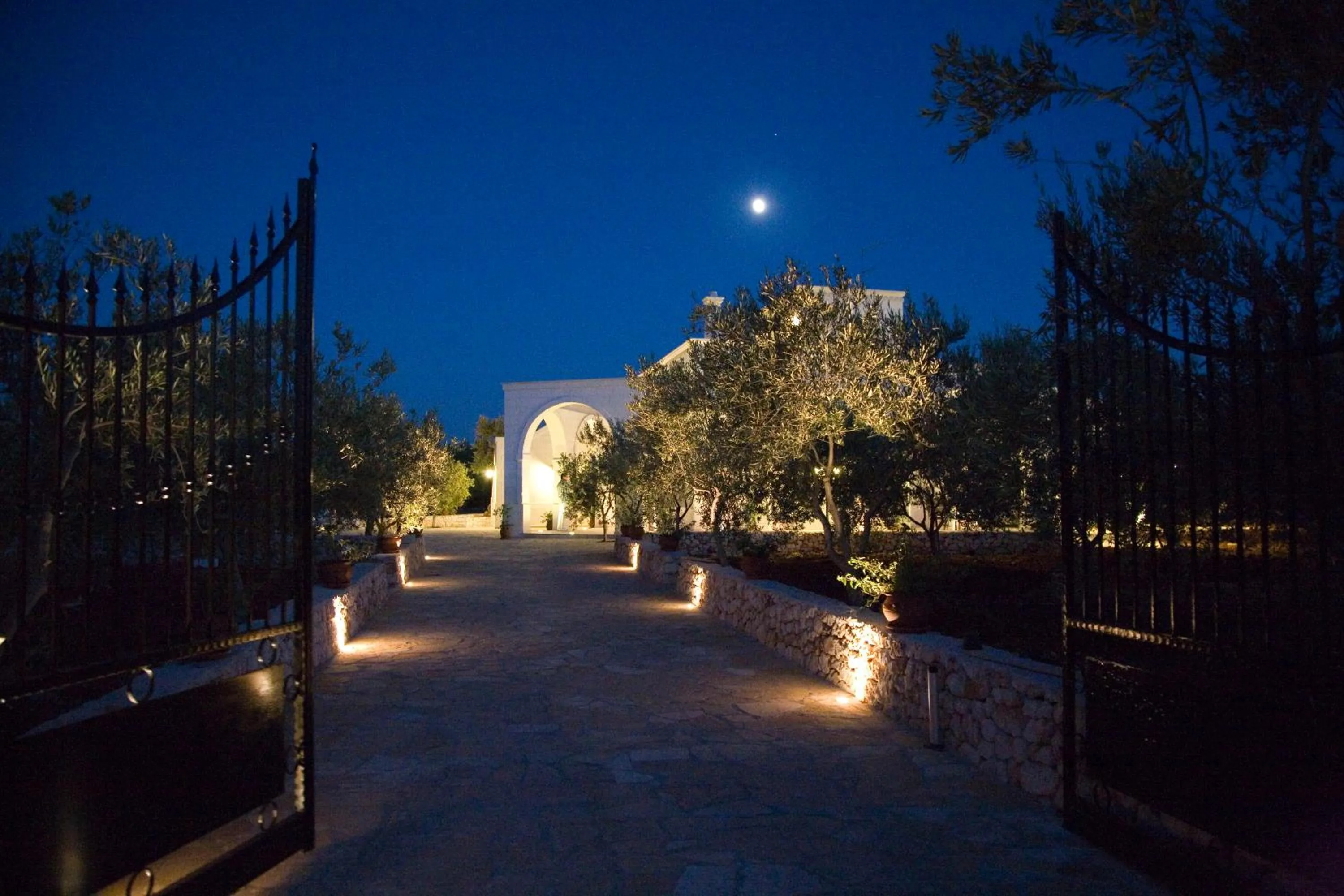 Facade/entrance in Pignata