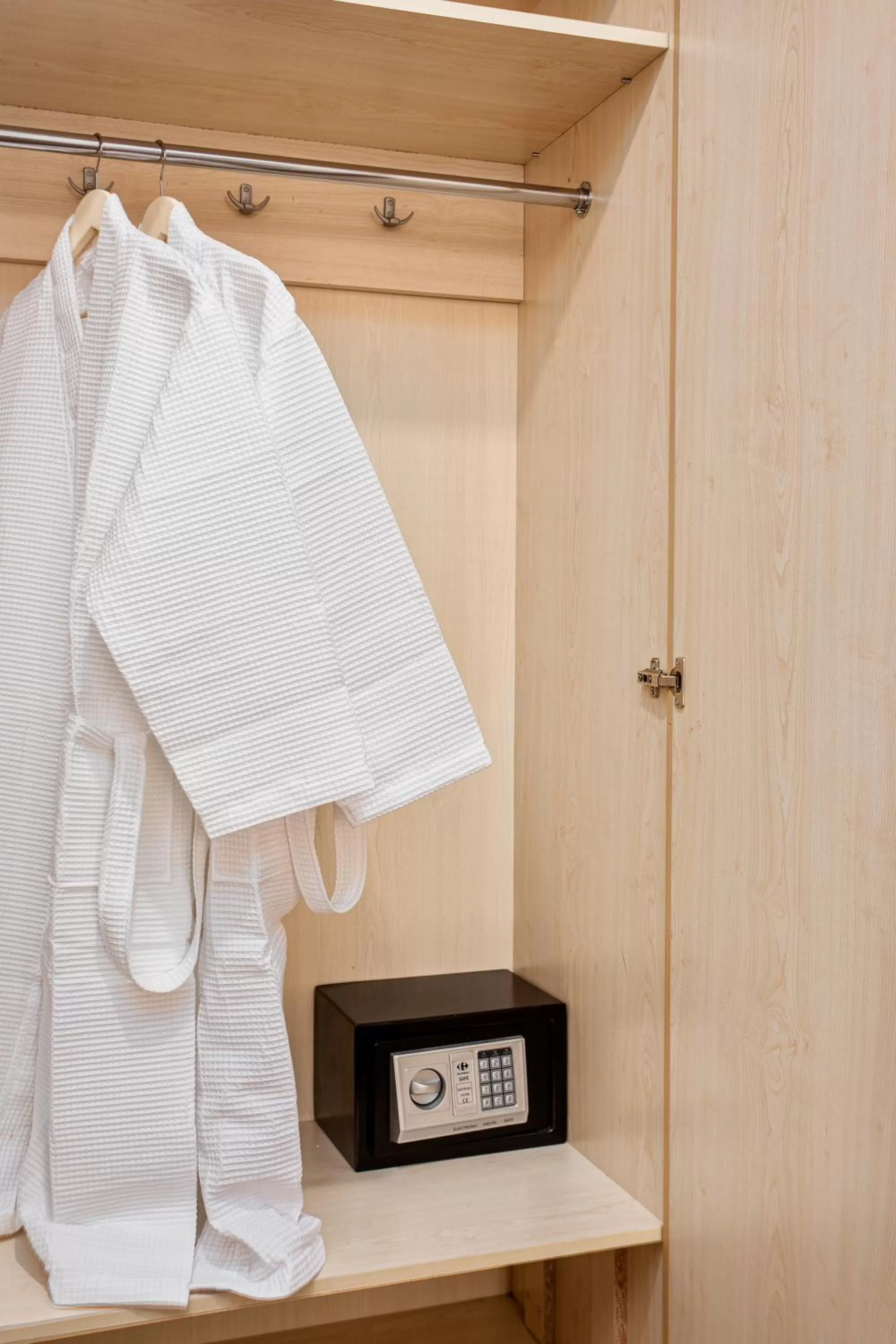 safe in Sharden Hotel