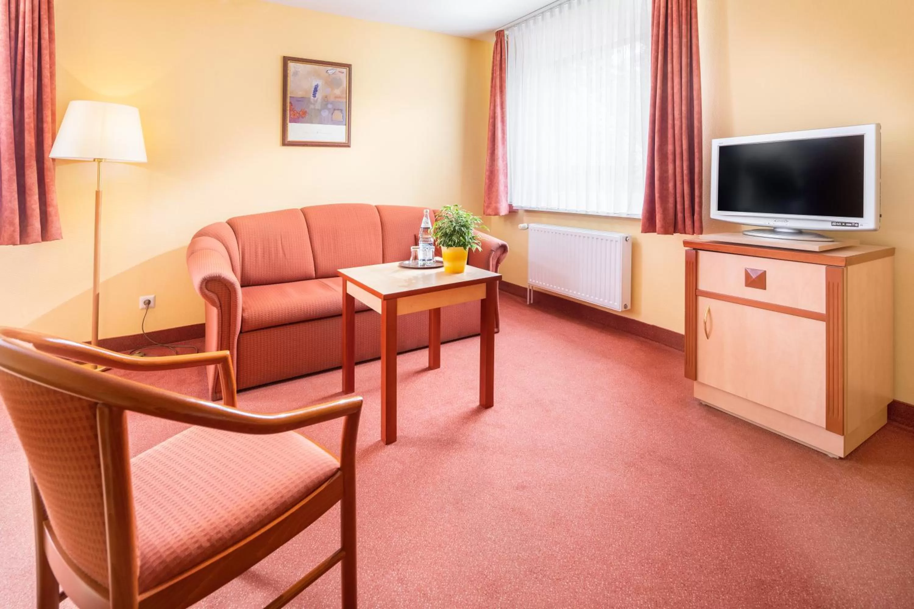 Photo of the whole room, Seating Area in Hotel Atlantis