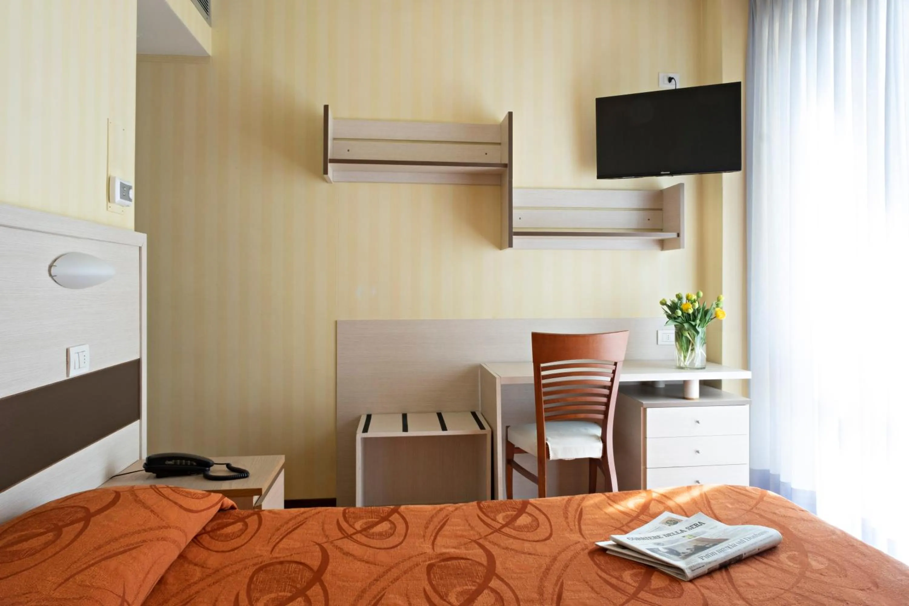 Photo of the whole room, Bed in Hotel Mirage