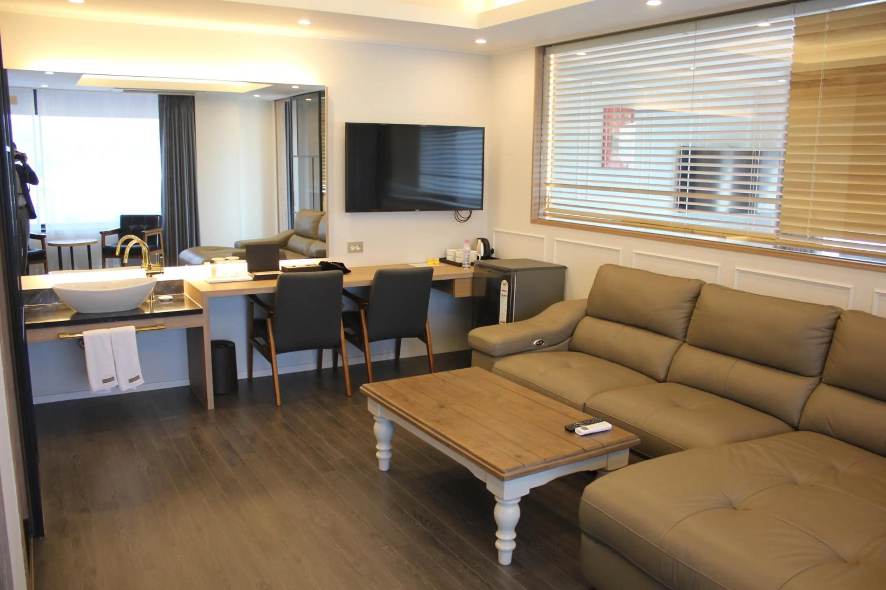 TV and multimedia in Casaloma Hotel