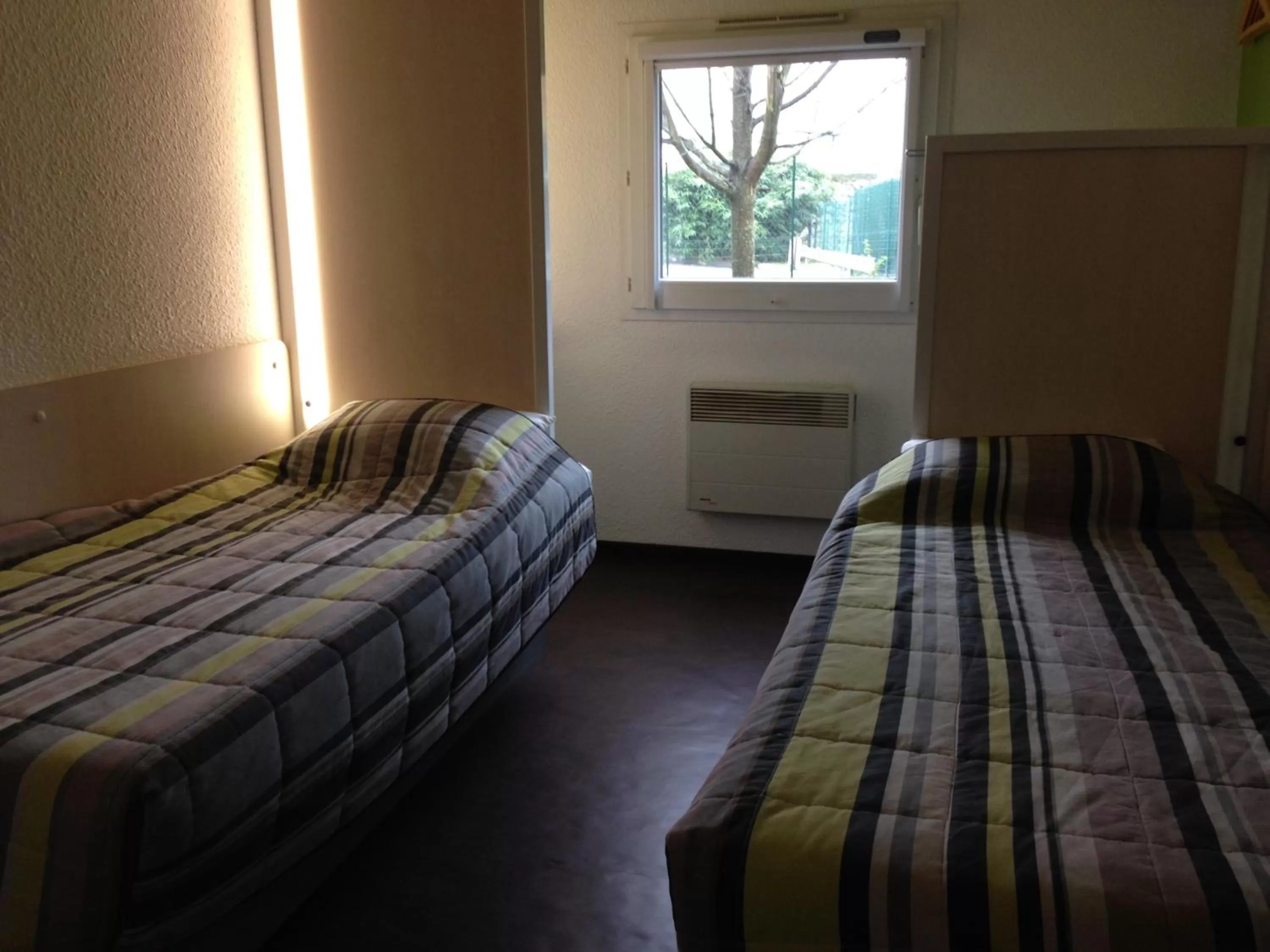 Bedroom, Bed in hotelF1 Saint Etienne Est La Grand Croix