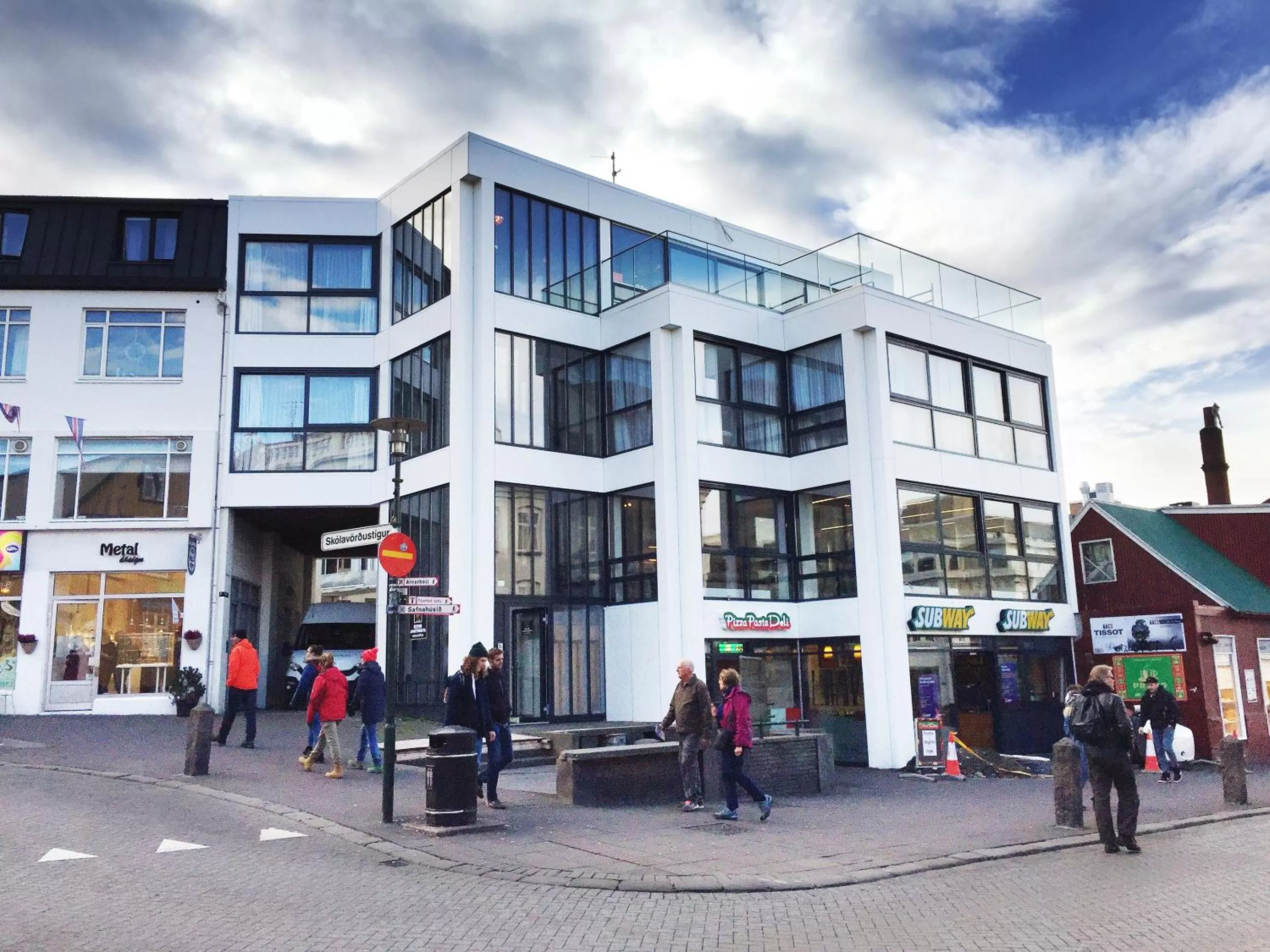 Facade/entrance in B14 Apartments & Rooms