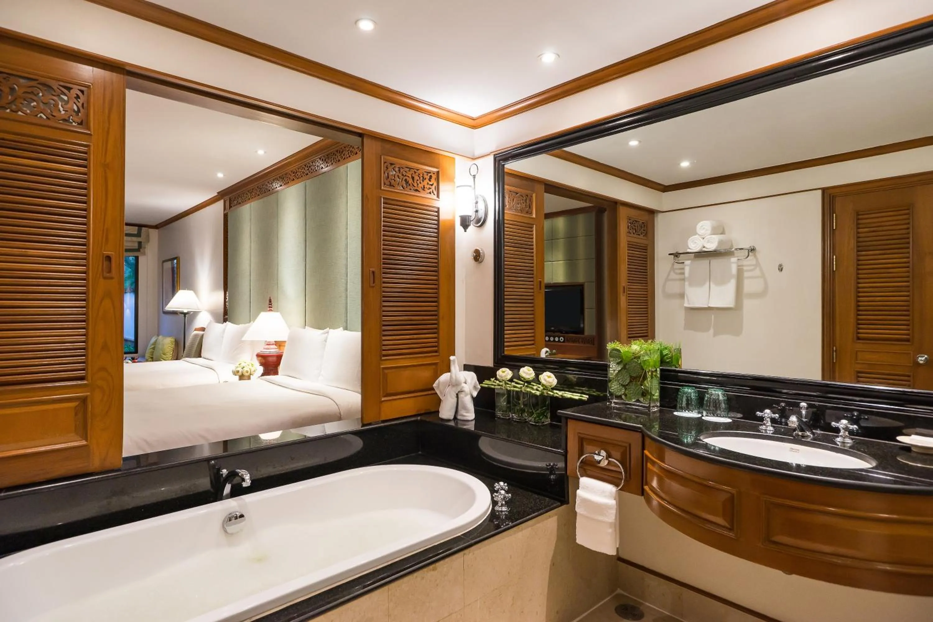 Bathroom, Bed in JW Marriott Phuket Resort and Spa