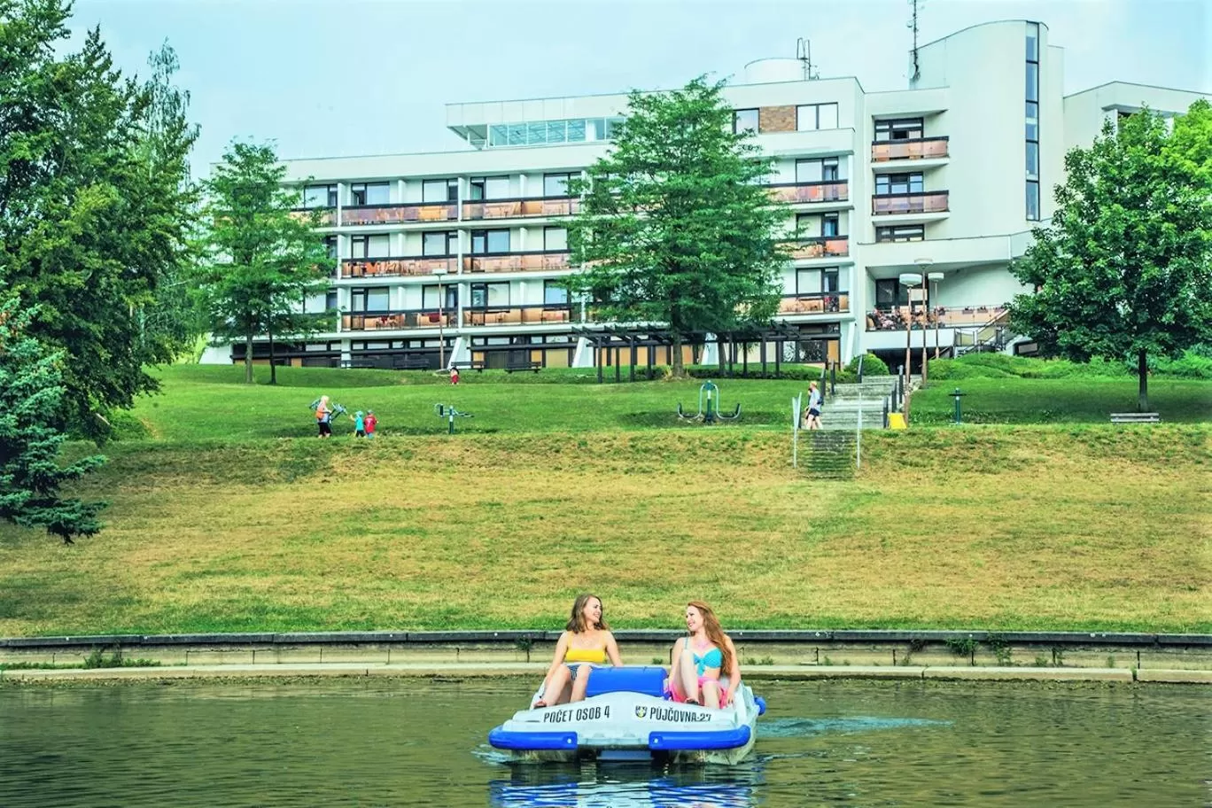 Property building in Hotel Adamantino