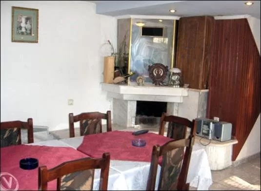 Restaurant/places to eat in Family Hotel Velevi