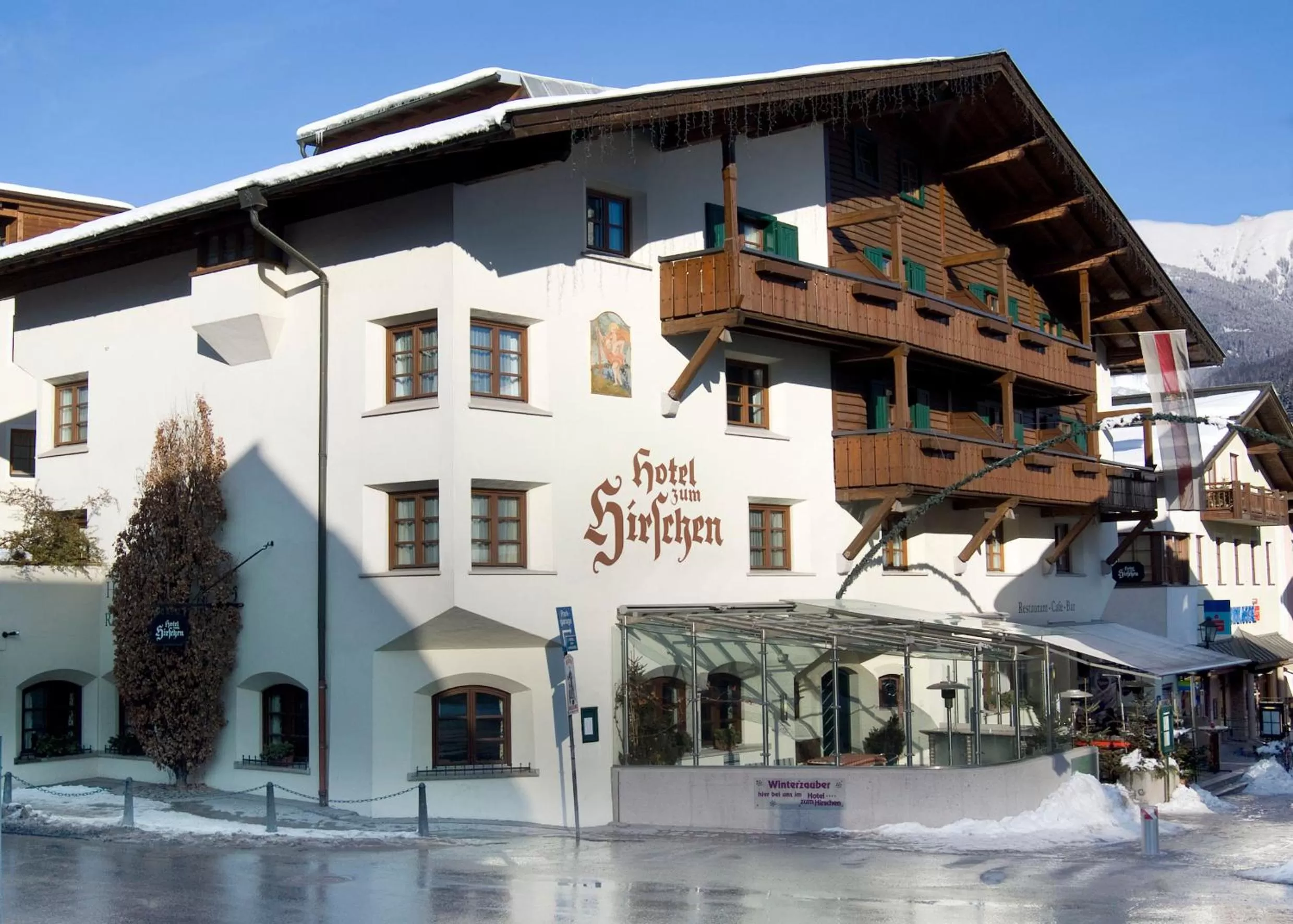 Facade/entrance in Hotel zum Hirschen Zell am See