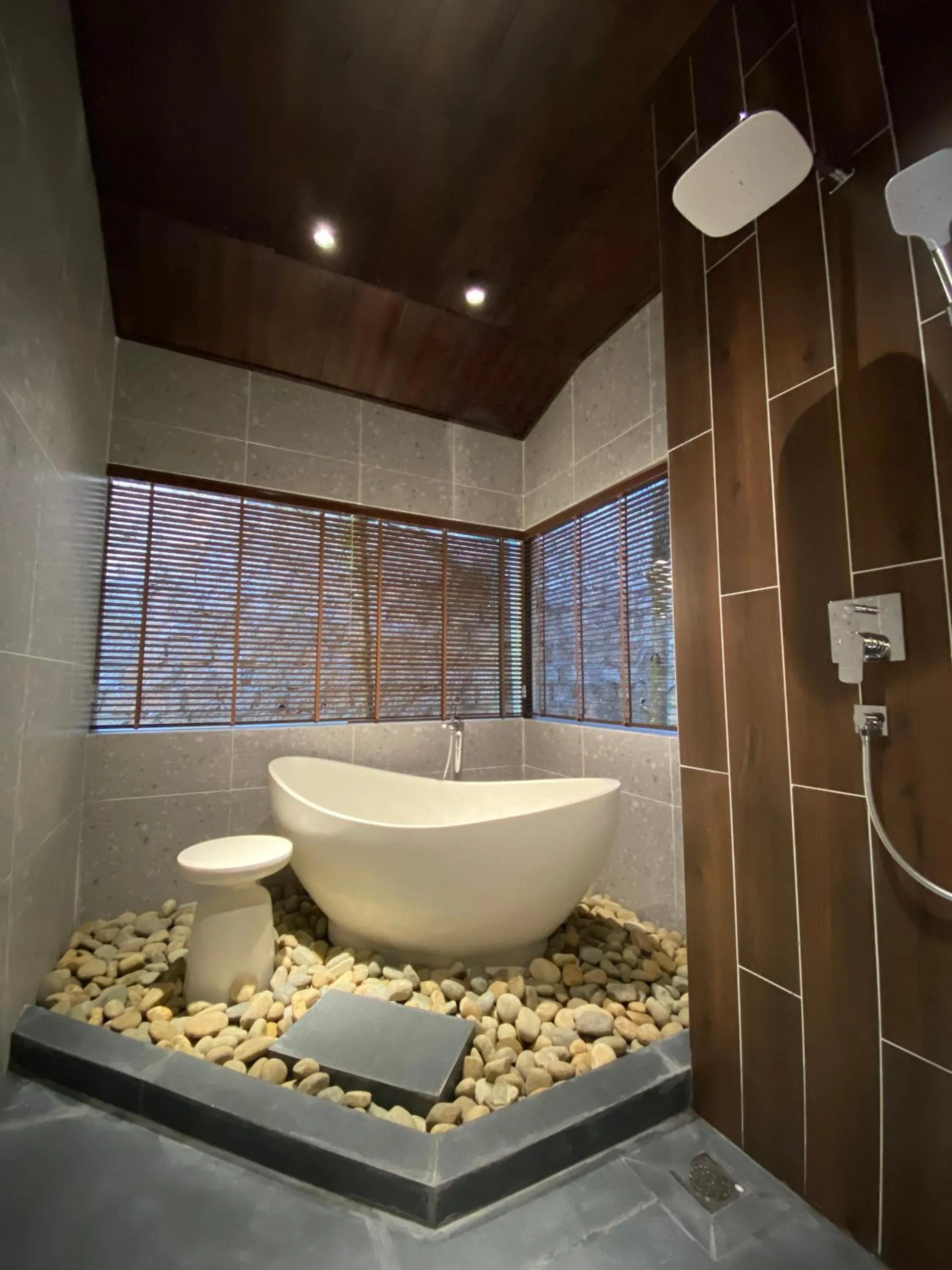 Shower in Zen Valley Dalat