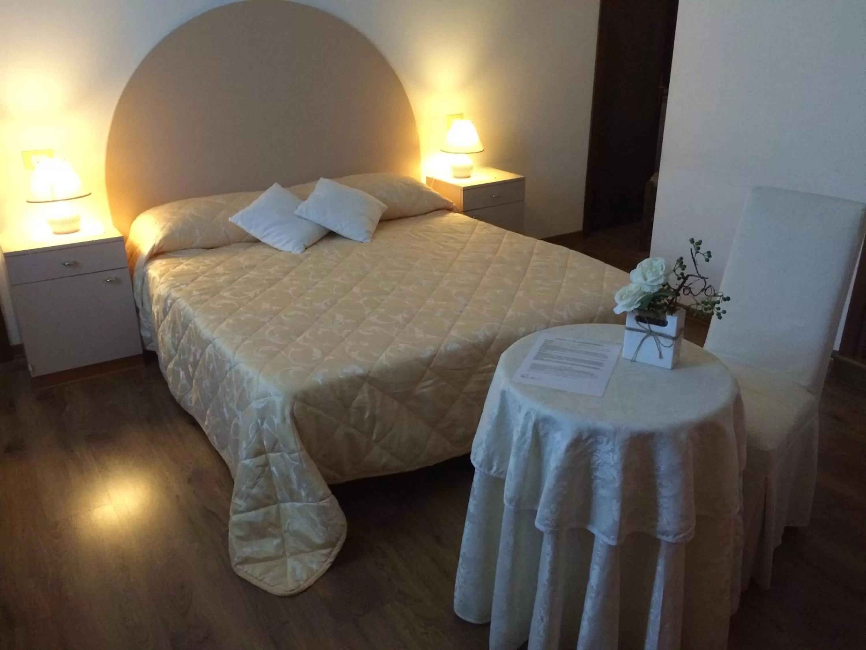 Bedroom, Bed in Casa Pellis