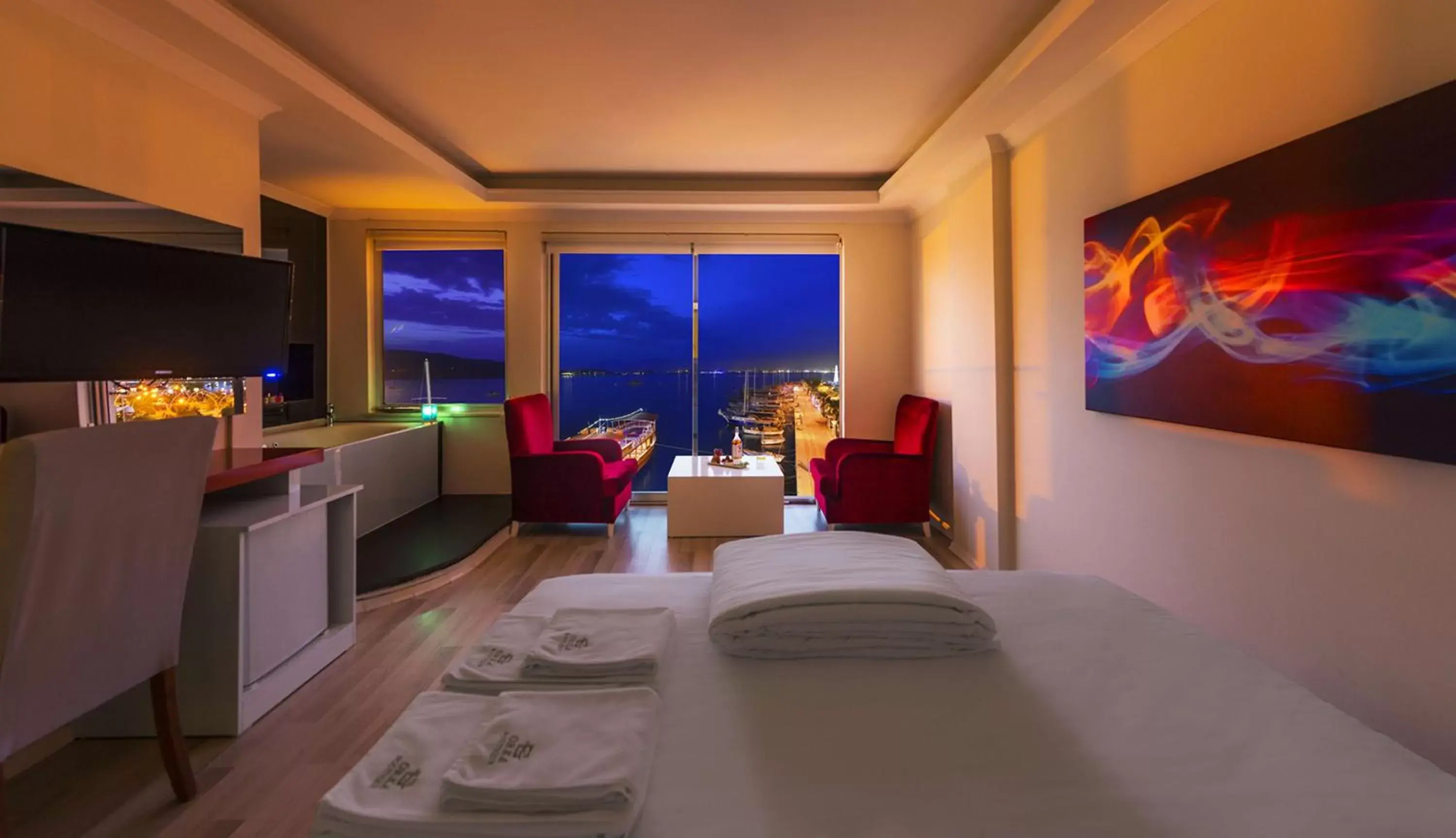 Deluxe Suite with Spa Bath in Orka Boutique Hotel Deluxe Suite with Spa Bath in Orka Boutique Hotel