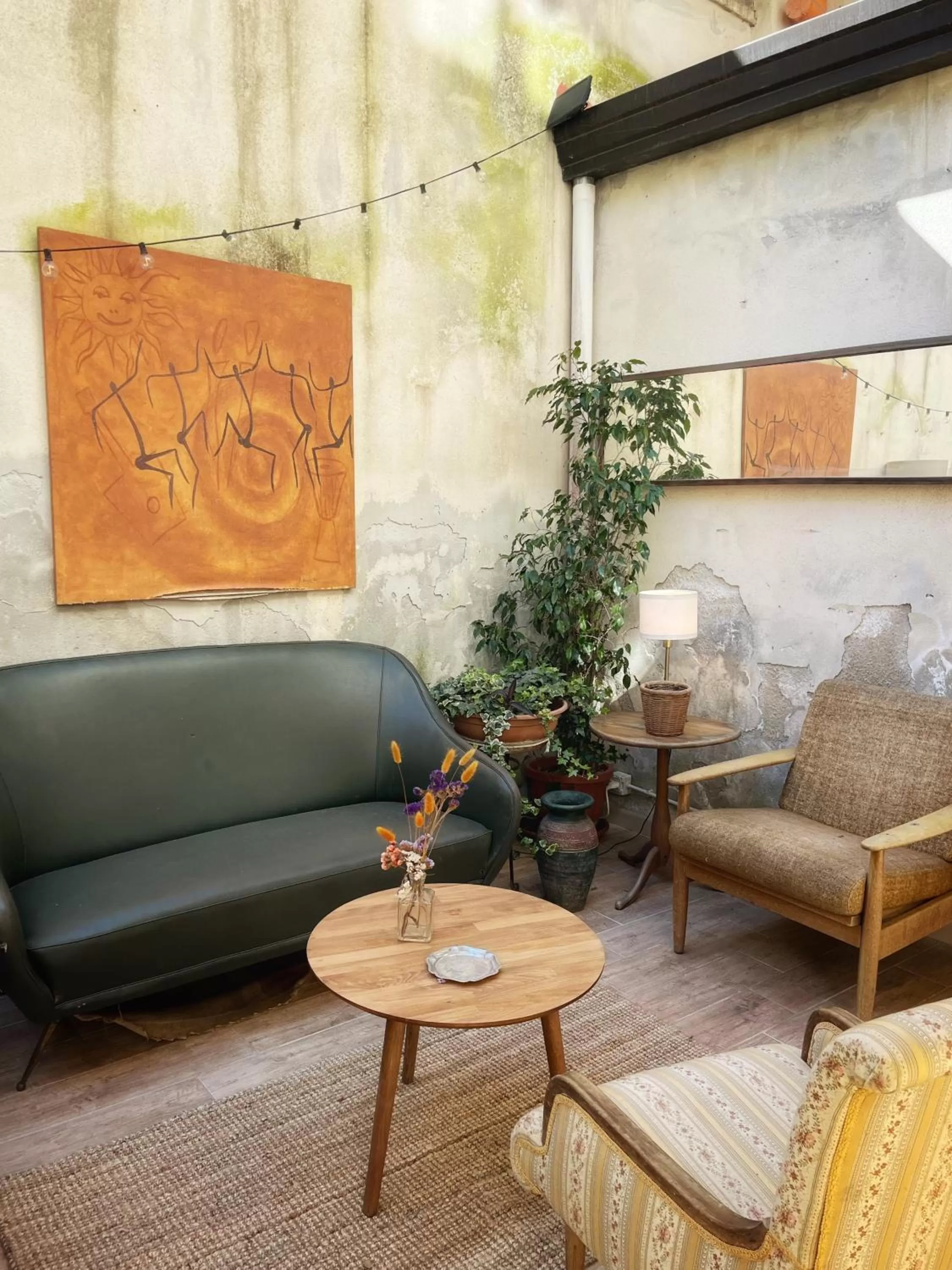 Seating Area in Casa Vayu - Rooms & Garden