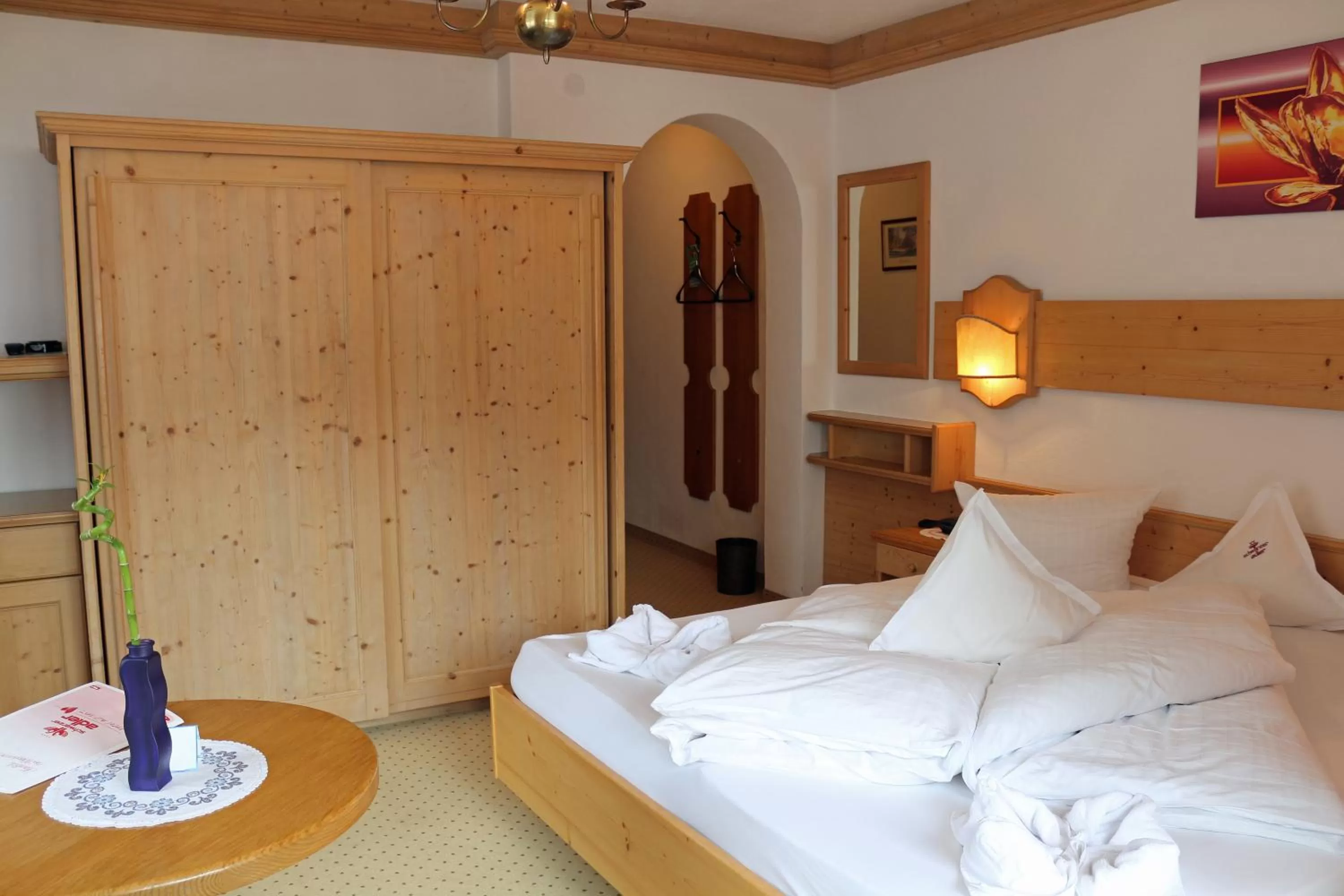 Photo of the whole room, Bed in Hotel Schwarzer Adler