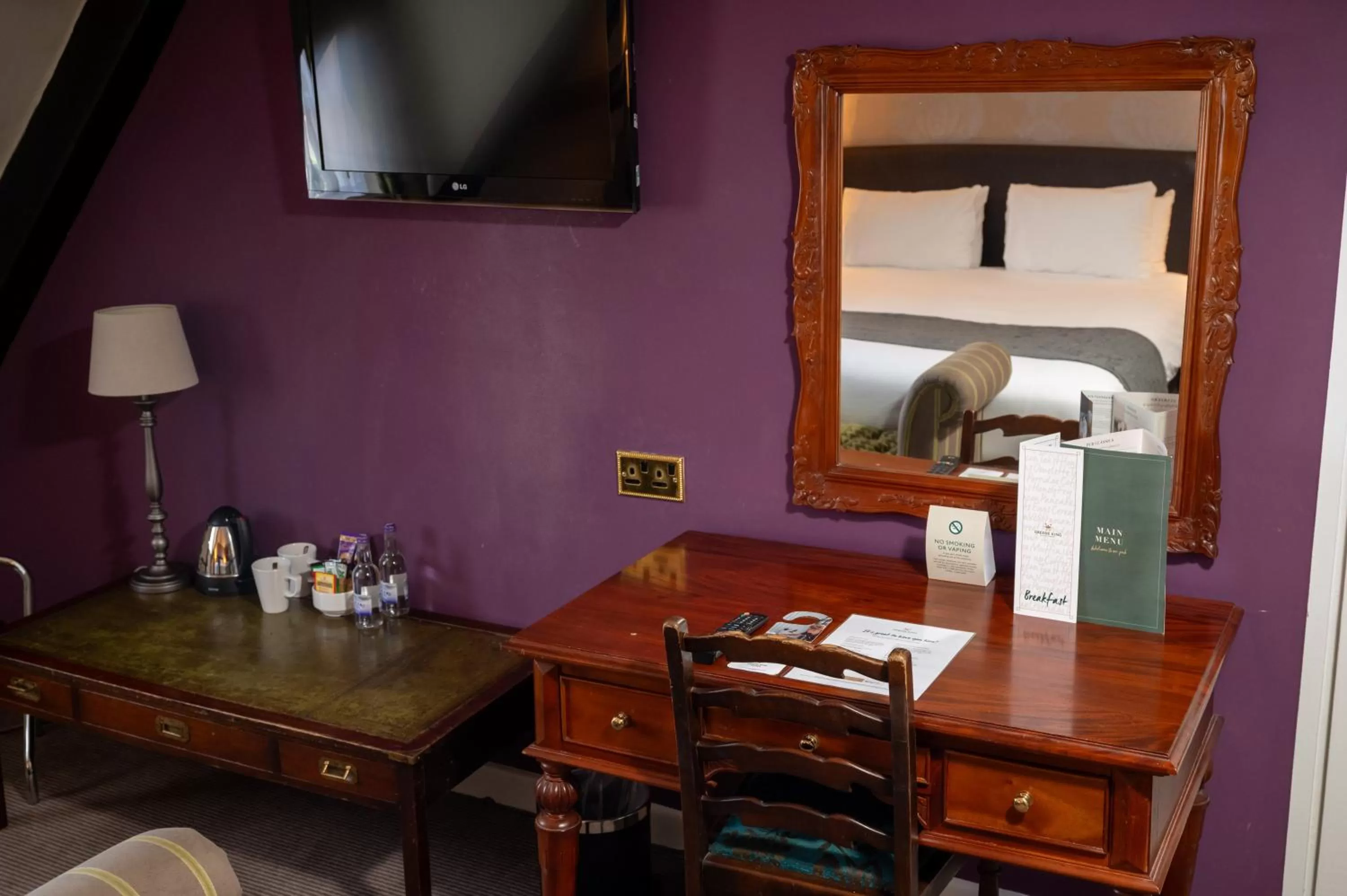 Coffee/tea facilities in Antelope by Greene King Inns