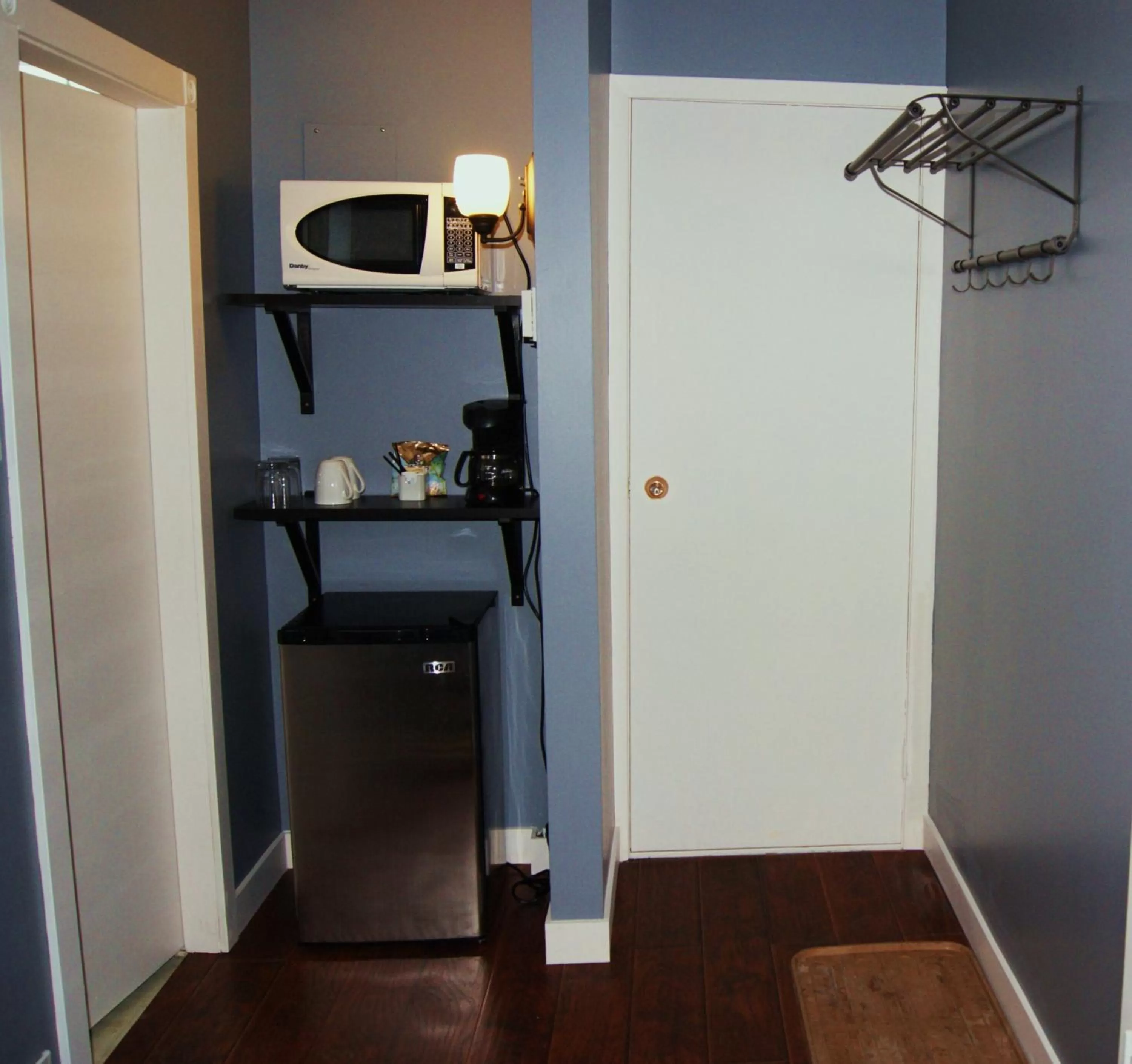 Coffee/tea facilities in Stardust Inn and Chalets