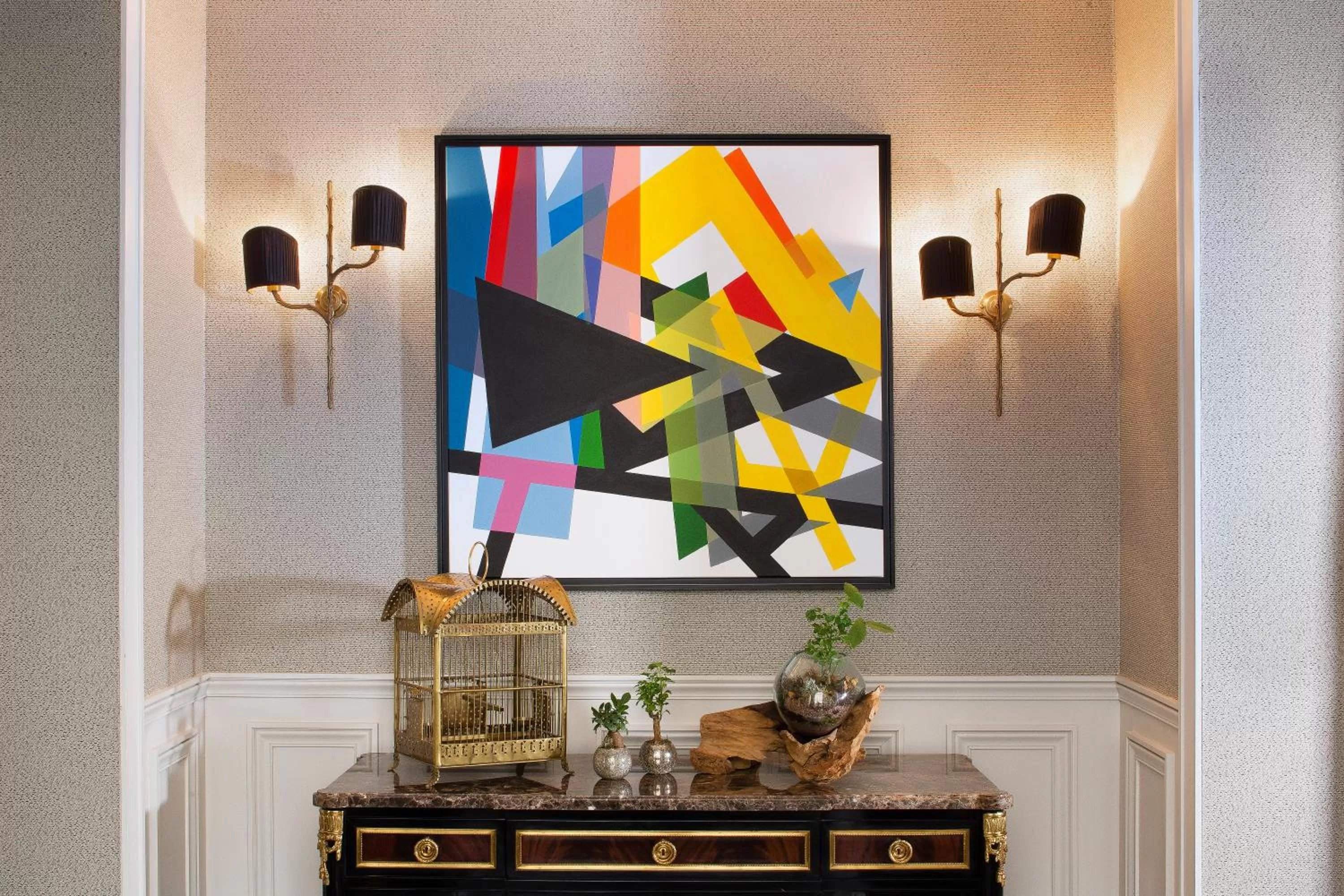 Decorative detail in Hotel Monge