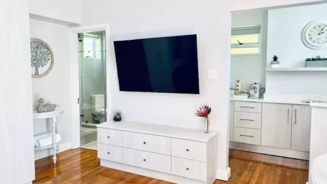 Bedroom, TV/Entertainment Center in On the Bay
