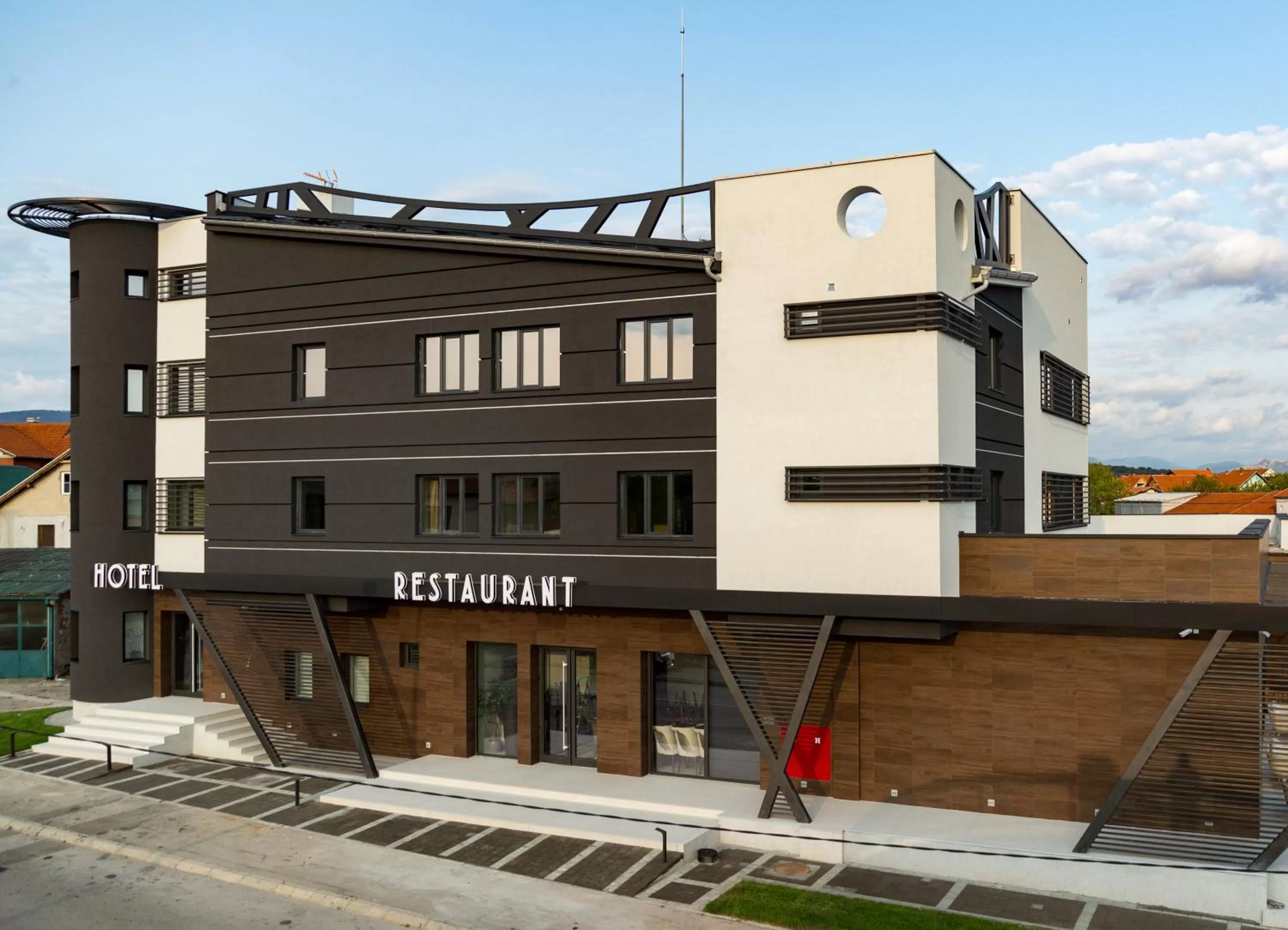 Facade/entrance, Property Building in Hotel Ideo Lux