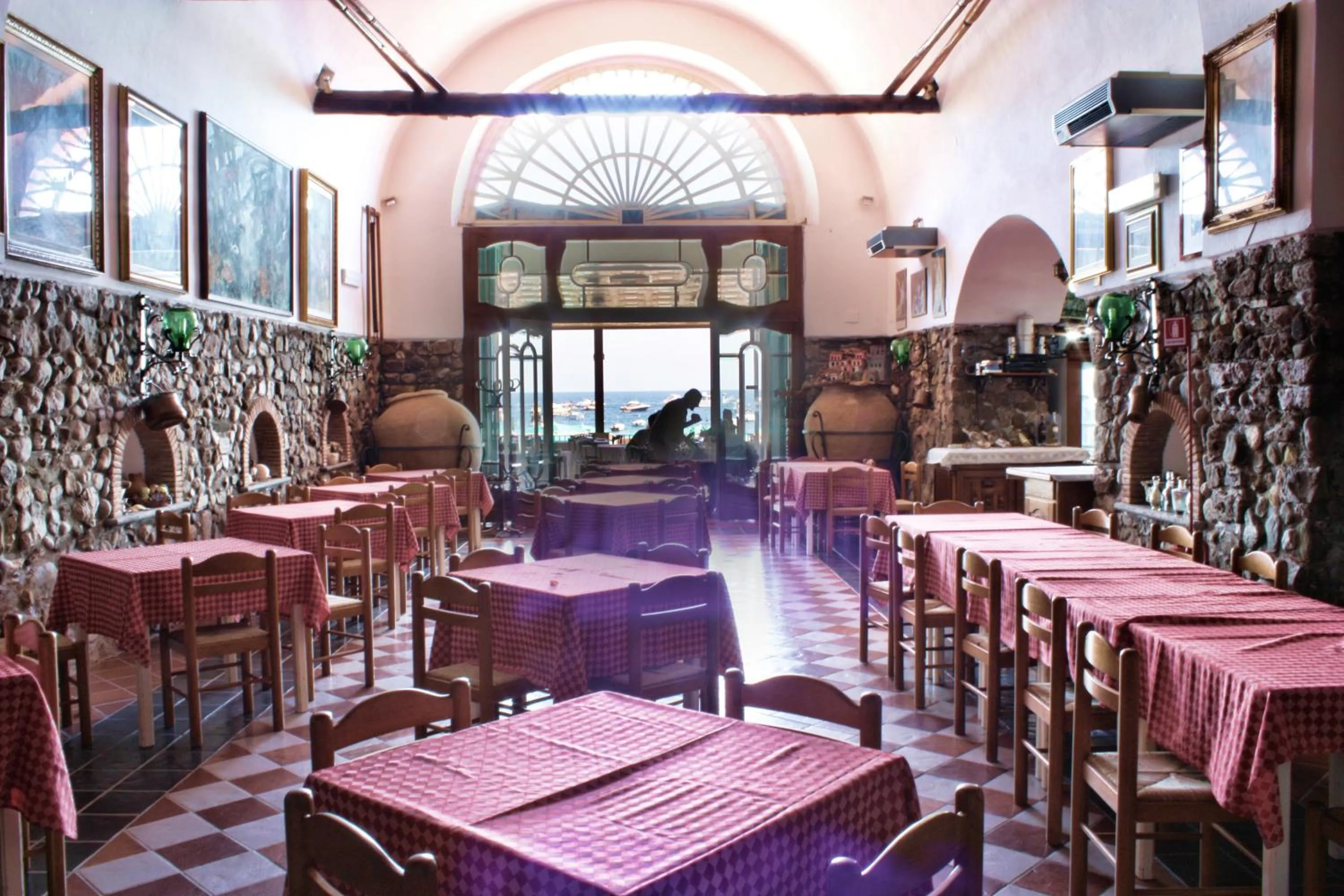 Restaurant/places to eat in Hotel La Certosa