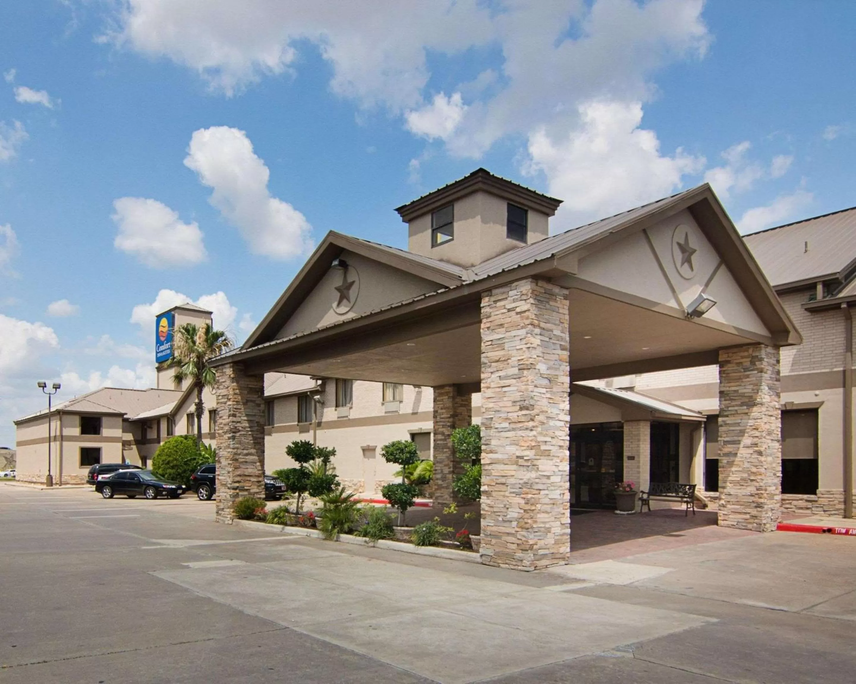 Property building in Comfort Inn & Suites Houston West-Katy