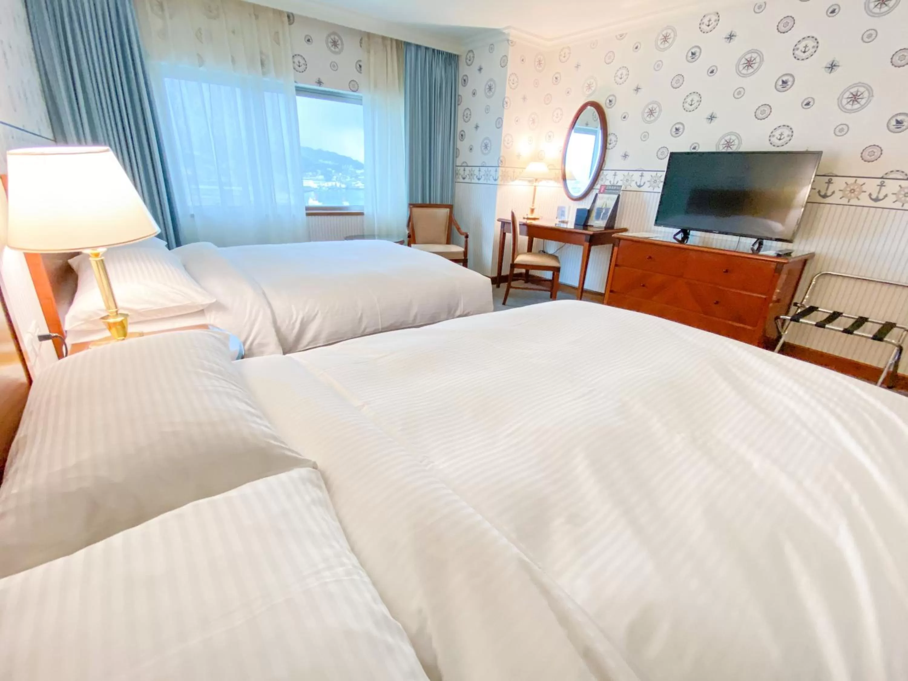 Photo of the whole room, Bed in Evergreen Laurel Hotel - Keelung