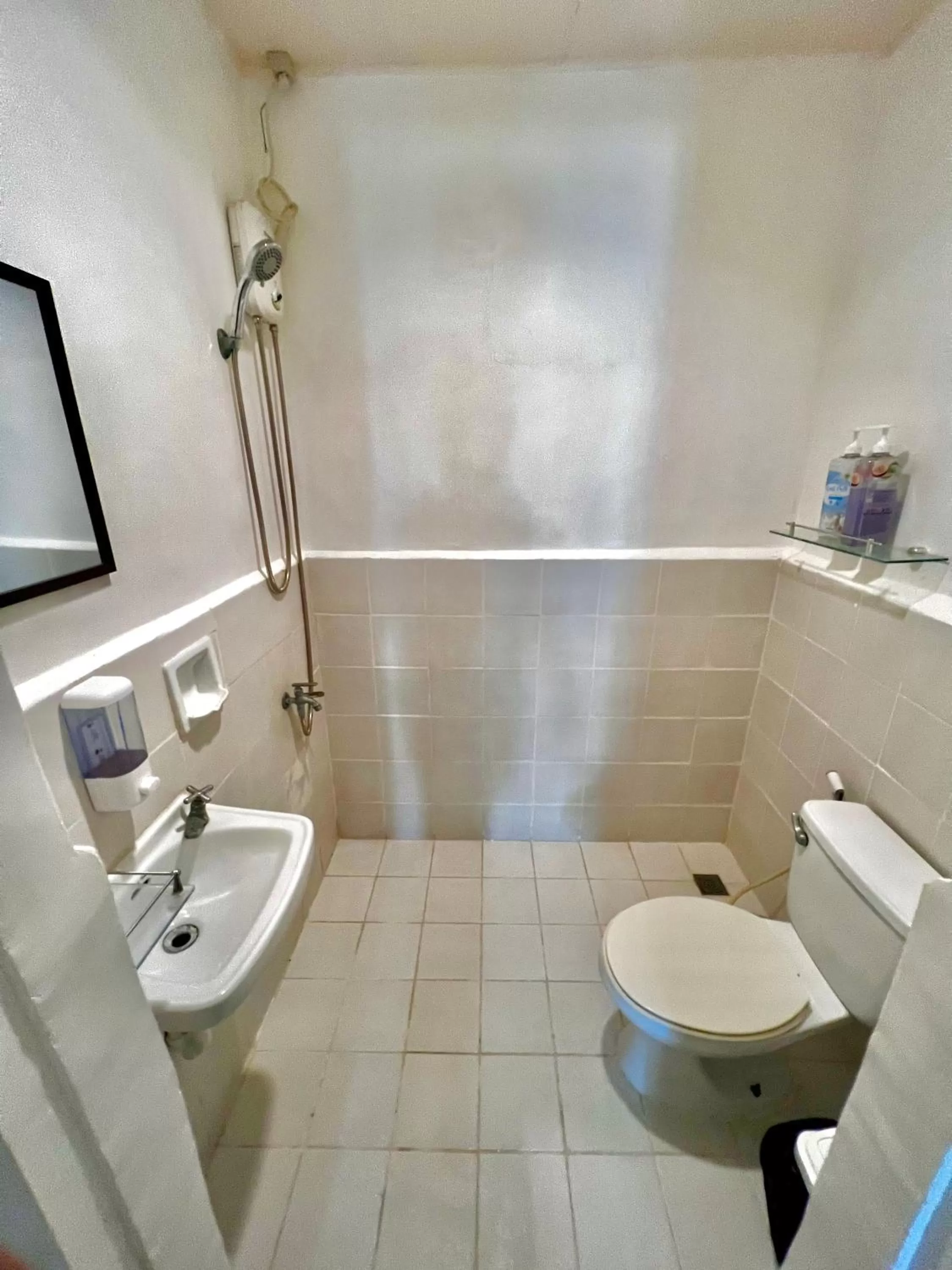 Shower in West Side Cabana