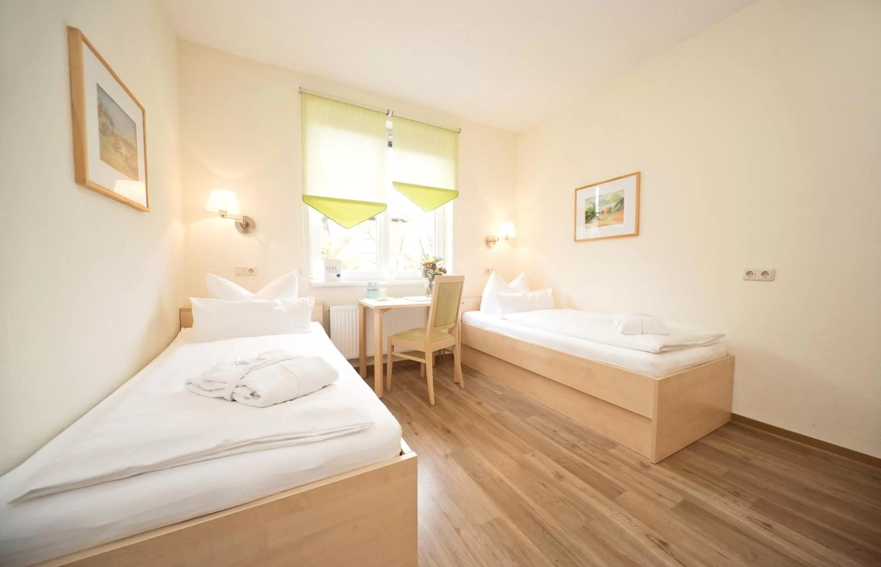 Bed in Landhotel Bad Dürrenberg