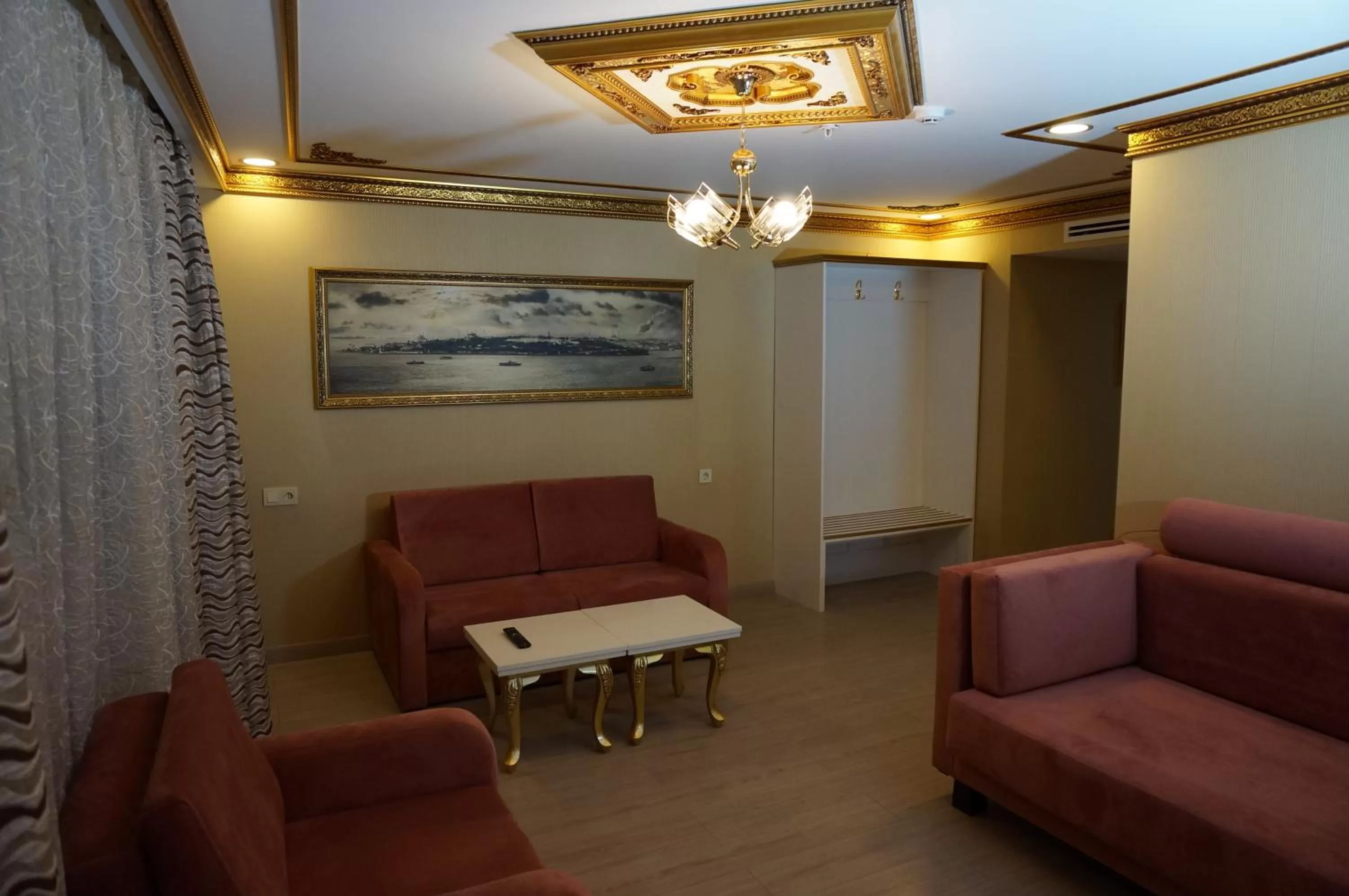 Living room in Phosphorion