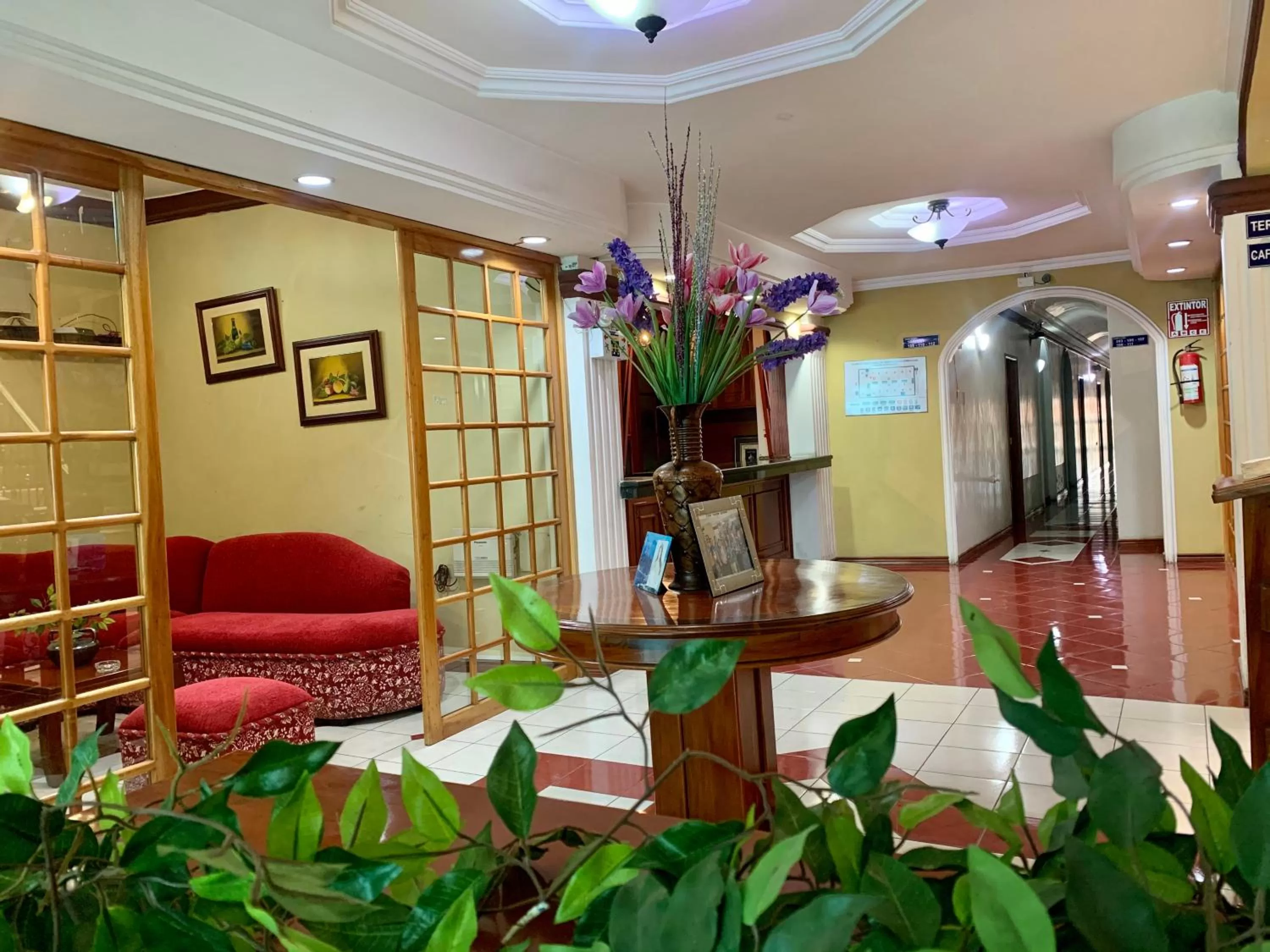 Property building, Lobby/Reception in House Center