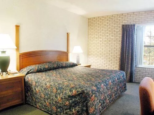 Bed in Staybridge Suites San Antonio Airport by IHG