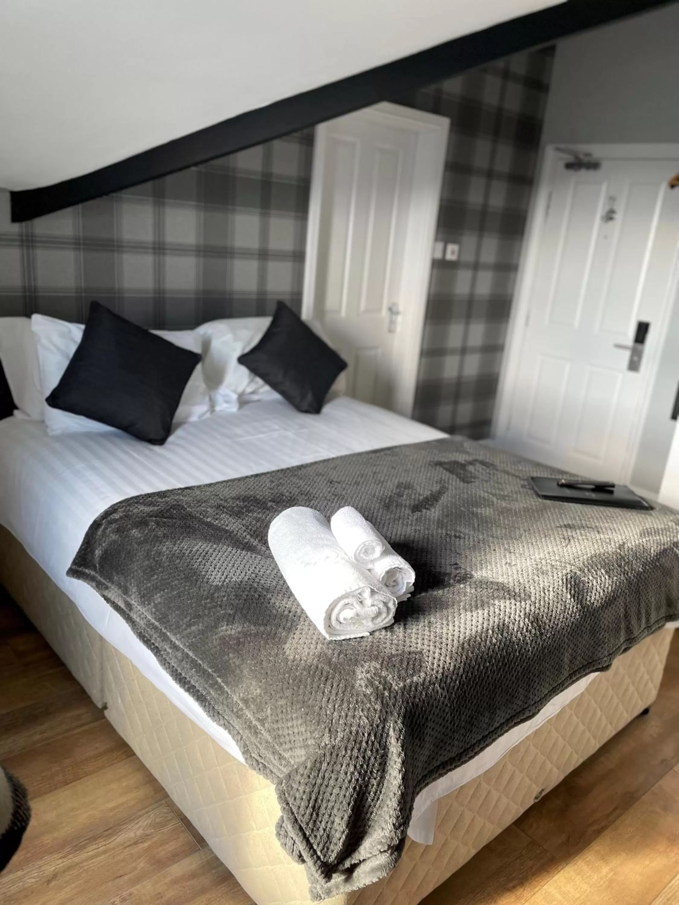 Bed in The Whittington and Cat