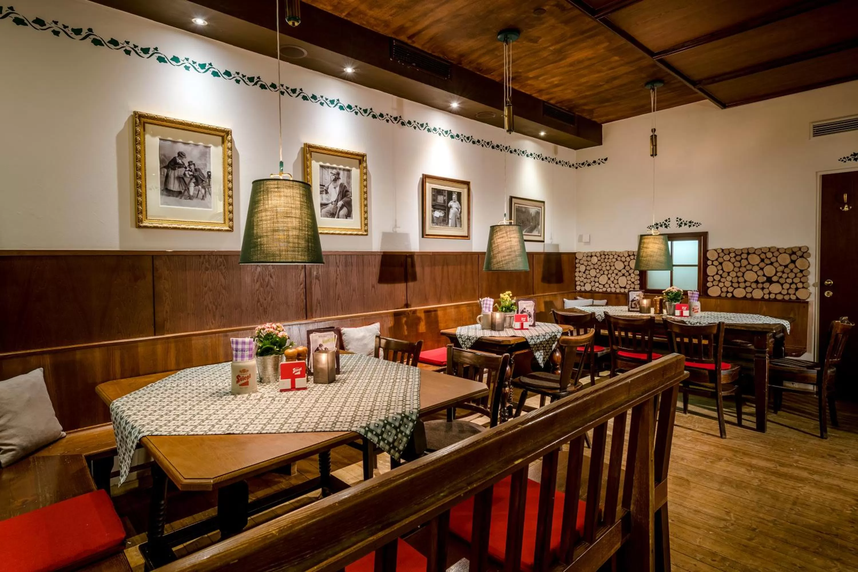 Restaurant/places to eat in IMLAUER HOTEL PITTER Salzburg