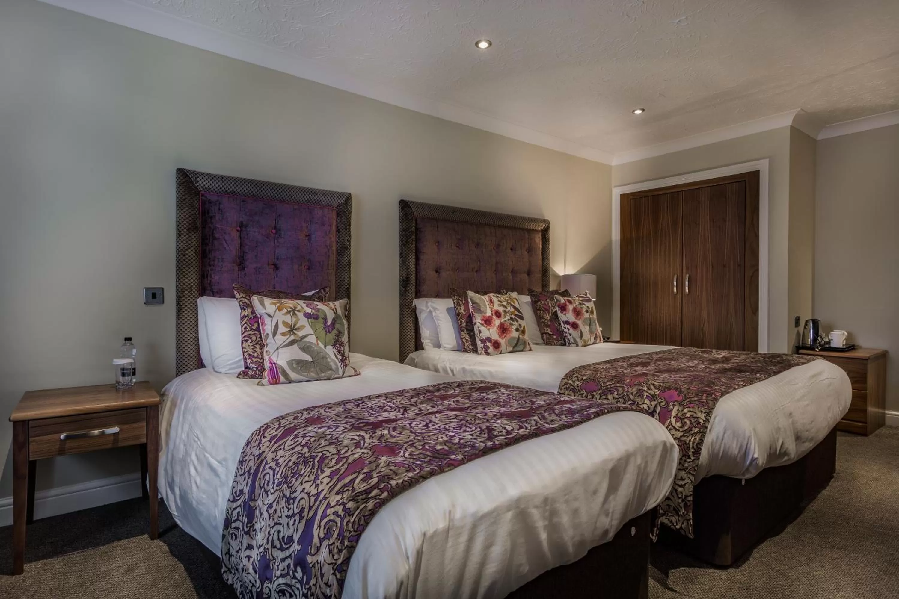 Bedroom, Bed in The Admiral Rodney Hotel, Horncastle, Lincolnshire - The Coaching Inn Group