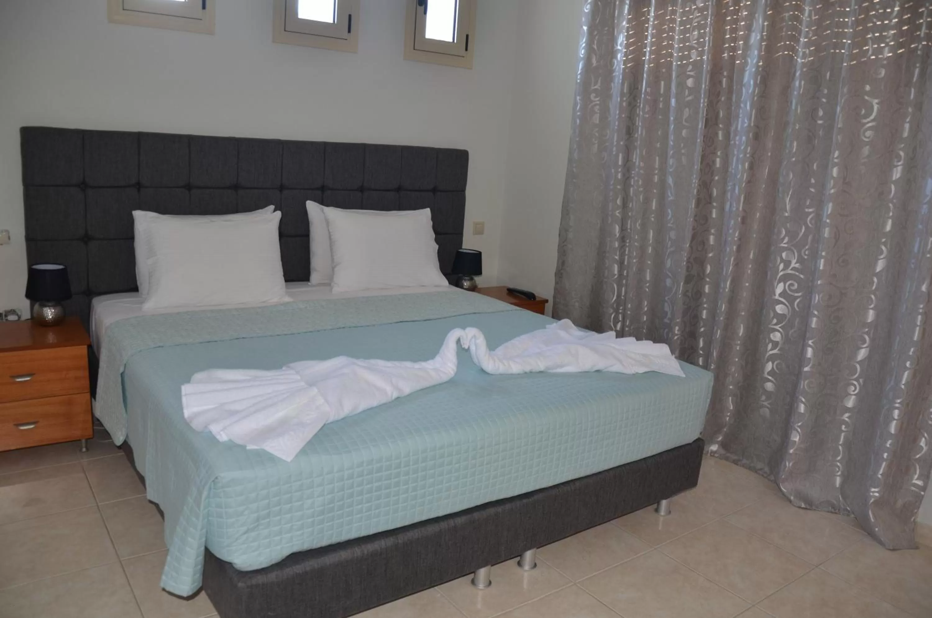 Bedroom, Bed in Platoni Elite