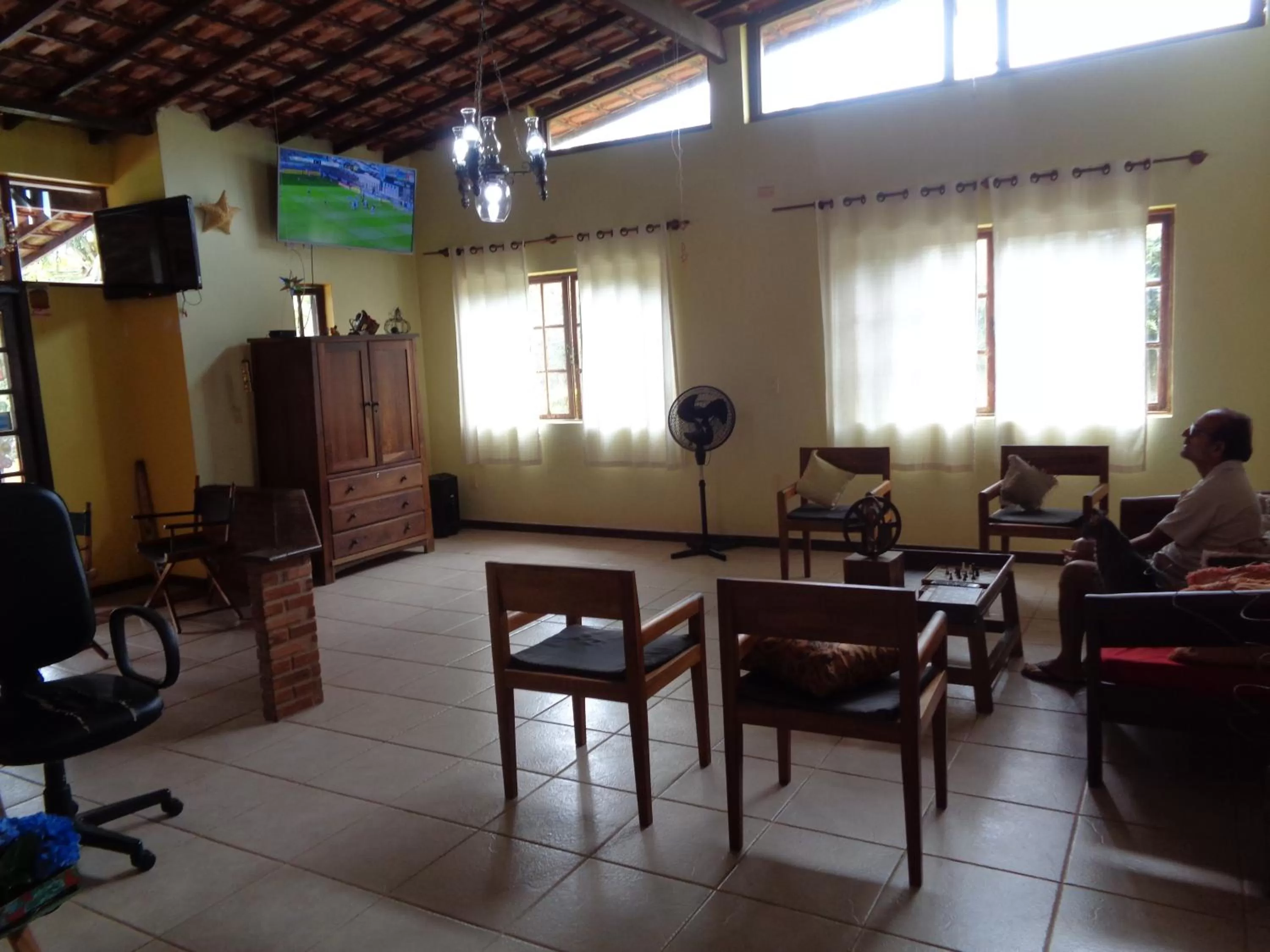 Restaurant/Places to Eat in Pousada Barcarola