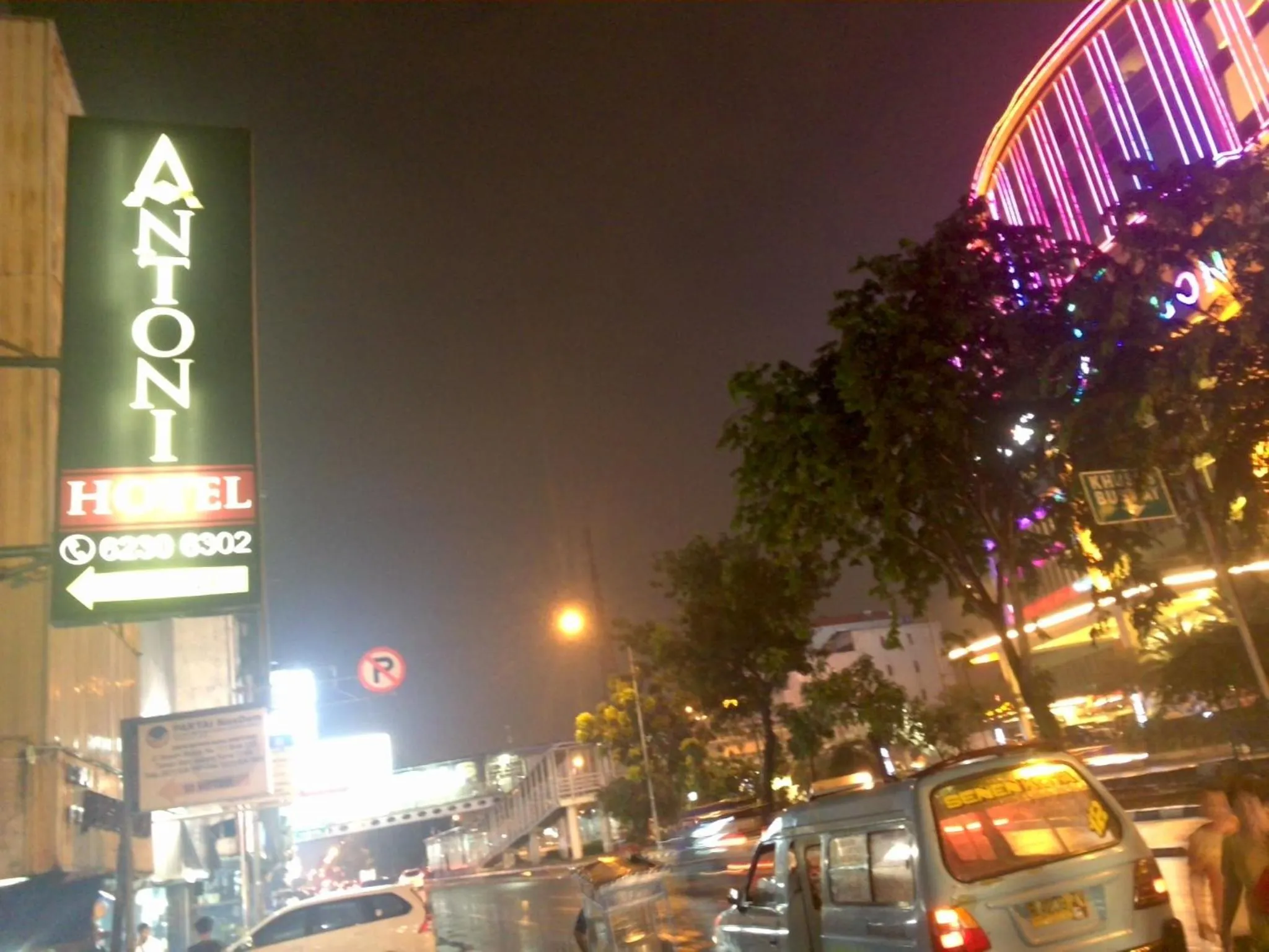 Area and facilities in Antoni Hotel