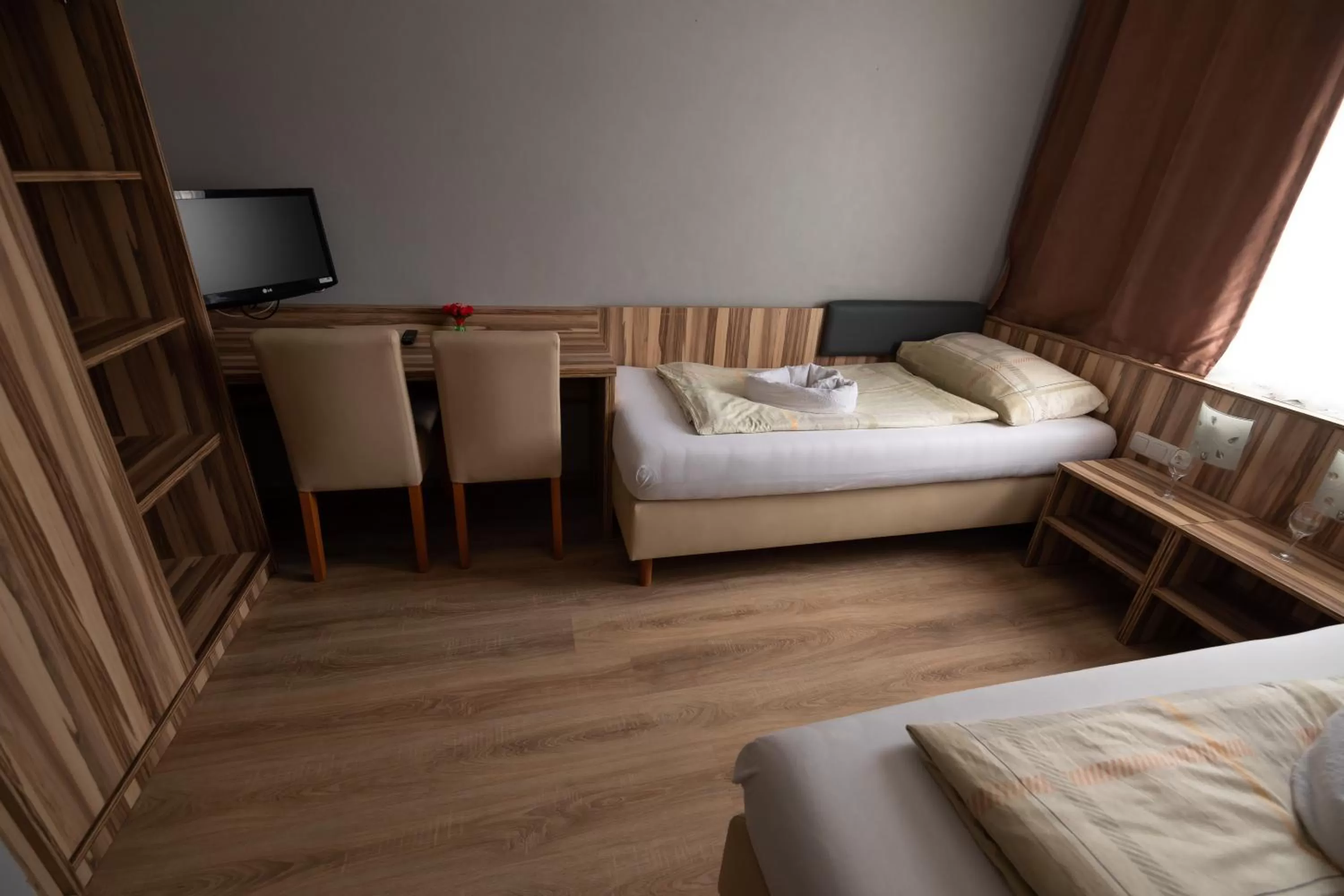 Bed in Hotel Am Limes