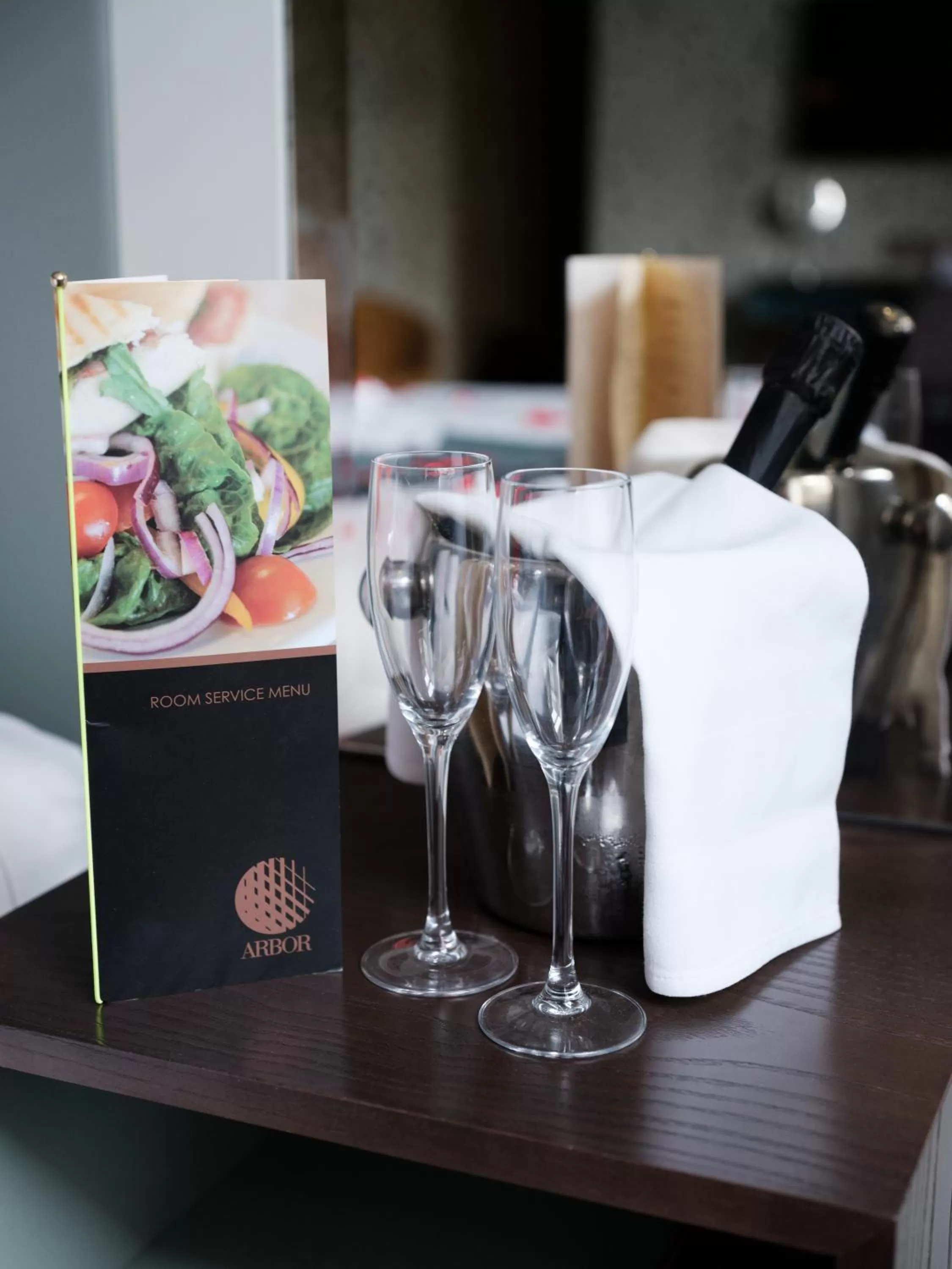 Lounge or bar in Signature Townhouse London Hyde Park