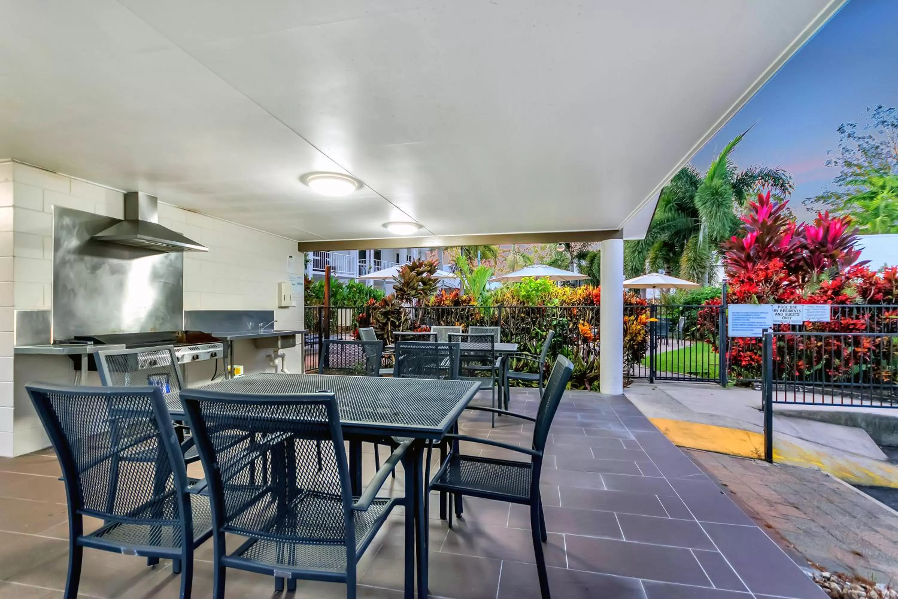 BBQ facilities, Restaurant/Places to Eat in TiTree Village Holiday Apartments