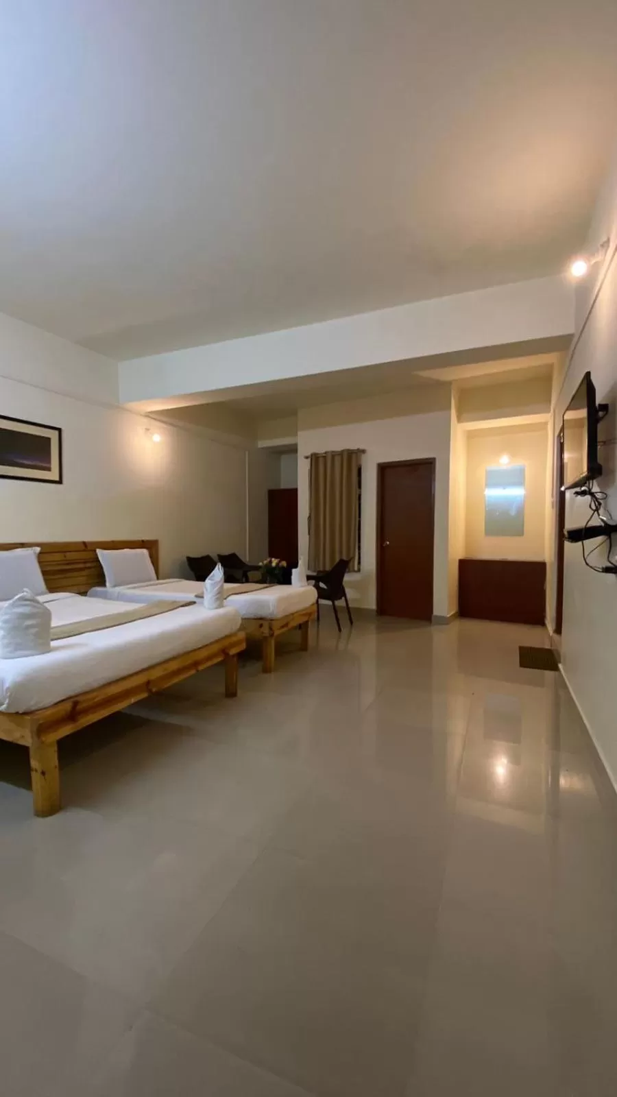 Hotel Travellers INN