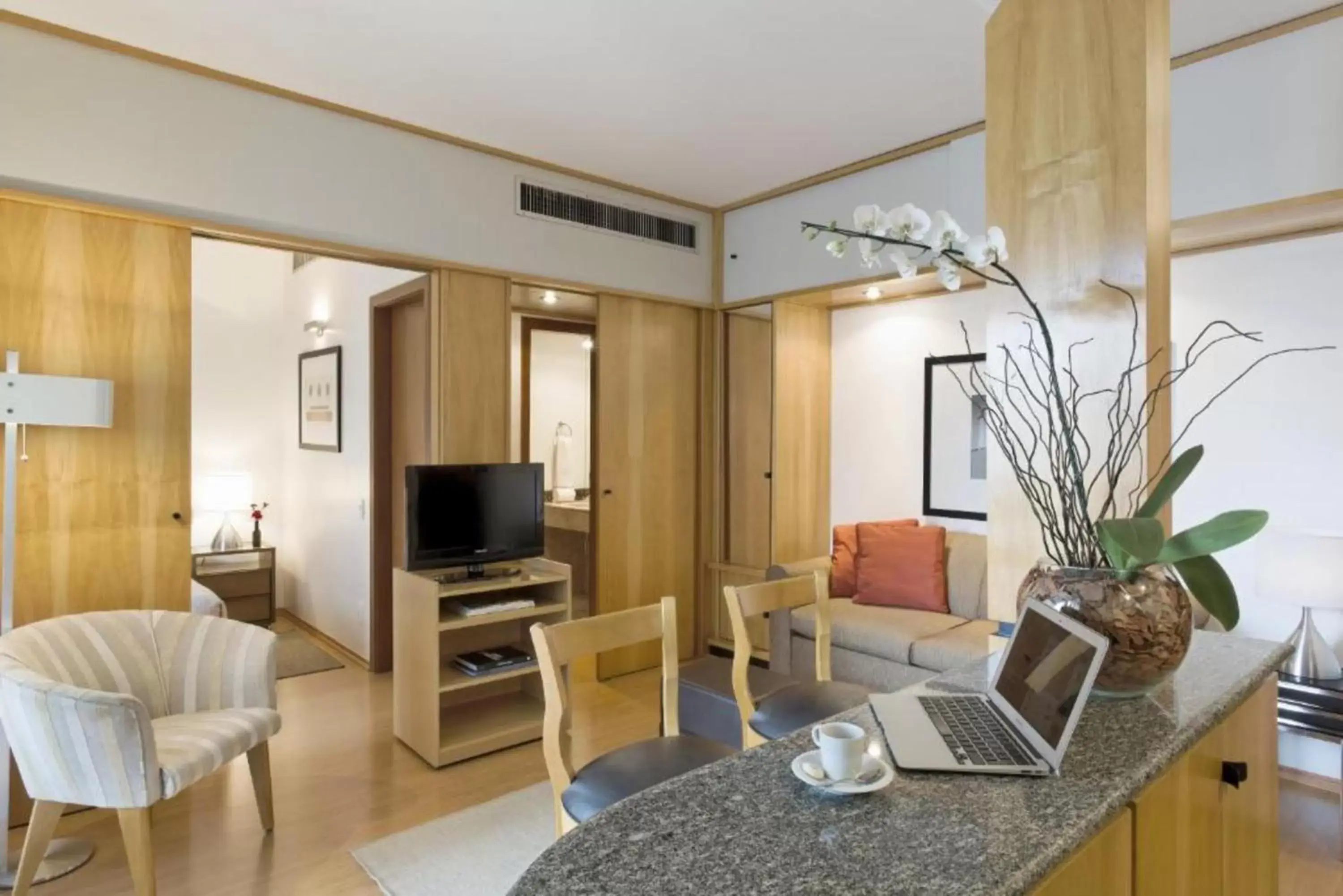 Twin Suite in Address São Paulo Faria Lima by Intercity Twin Suite in Address São Paulo Faria Lima by Intercity