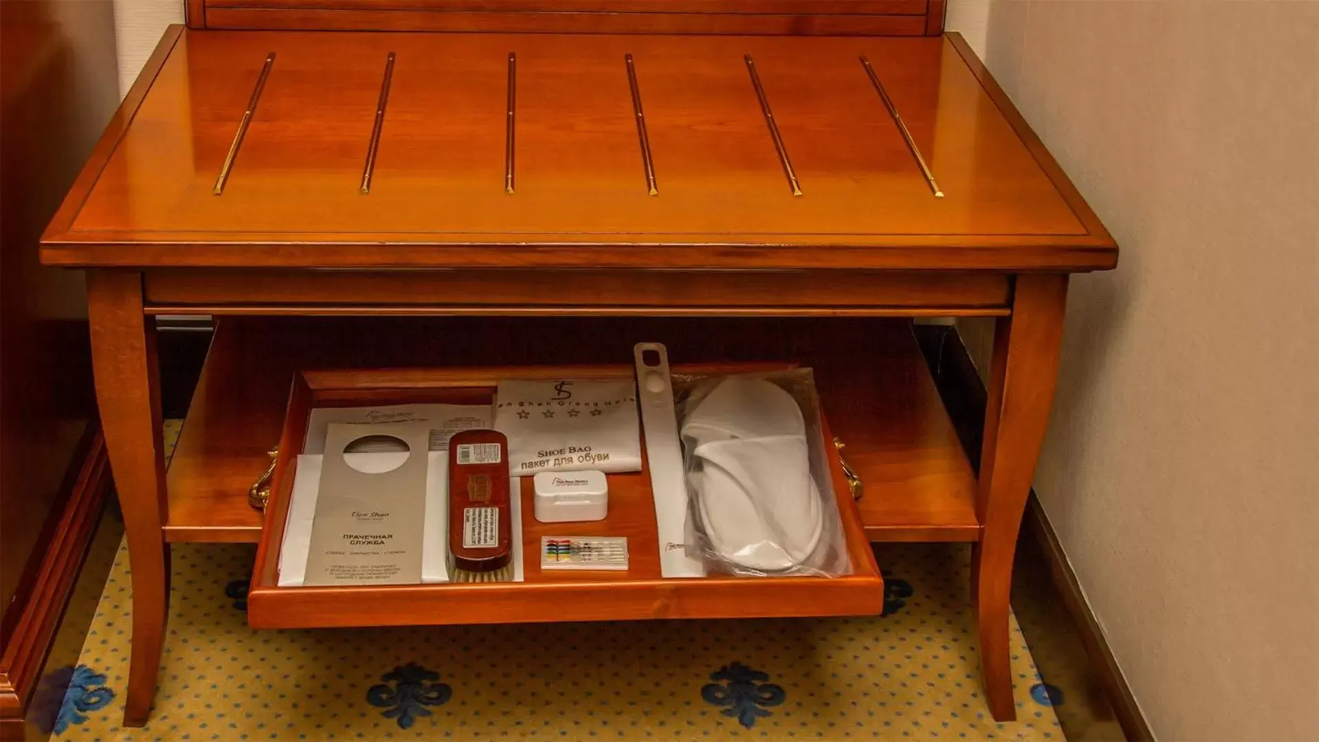 Deluxe Double Room in Grand Tien Shan Hotel Deluxe Double Room in Grand Tien Shan Hotel